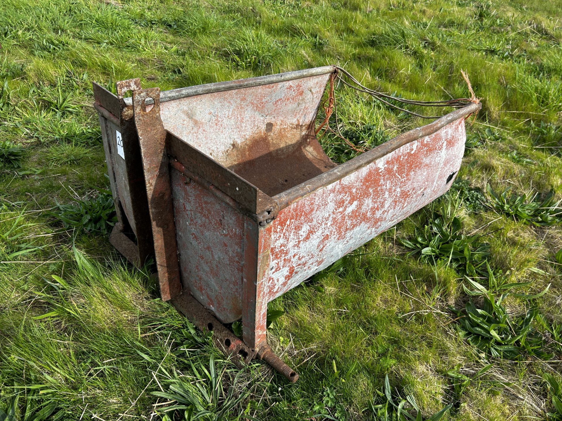 Small farm made linkage transport box.