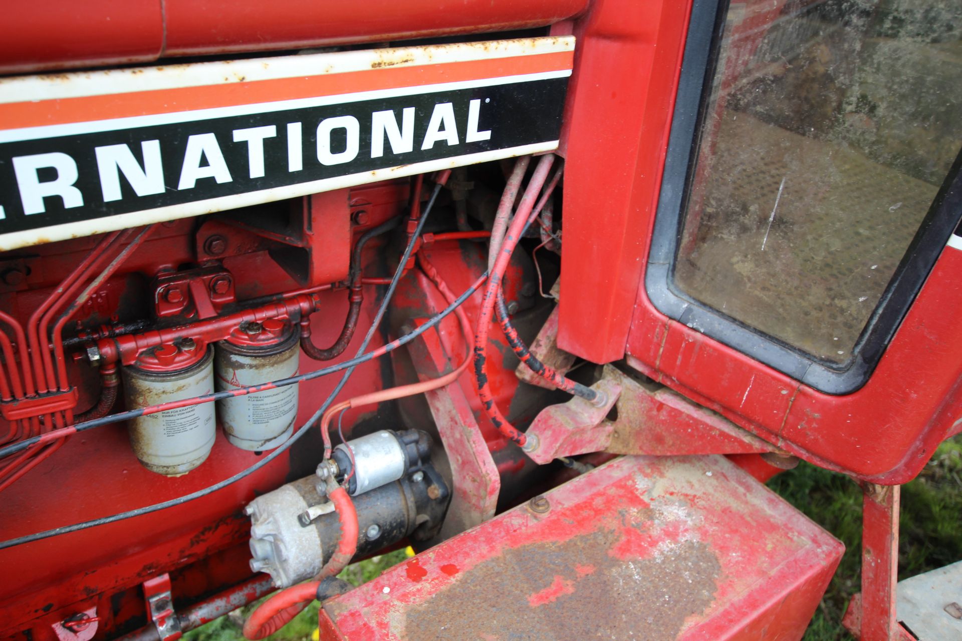 International 956 XL 4WD tractor. Registration ADX 134Y. Date of first registration 08/10/1982. 6, - Image 12 of 55