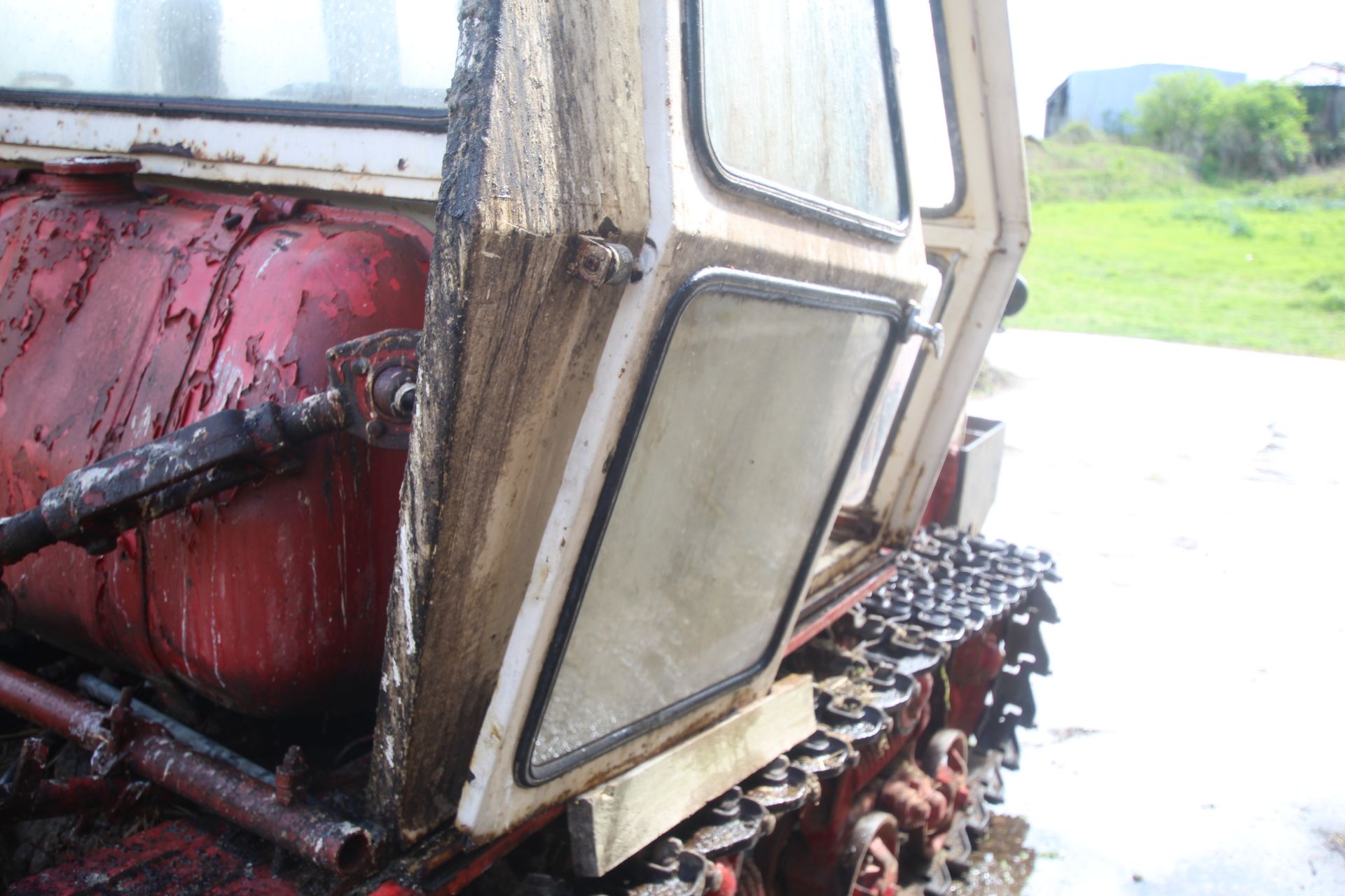 Belarus 750 four-cylinder diesel engine steel track crawler. Registration GMU 427N. Date of first - Image 26 of 45