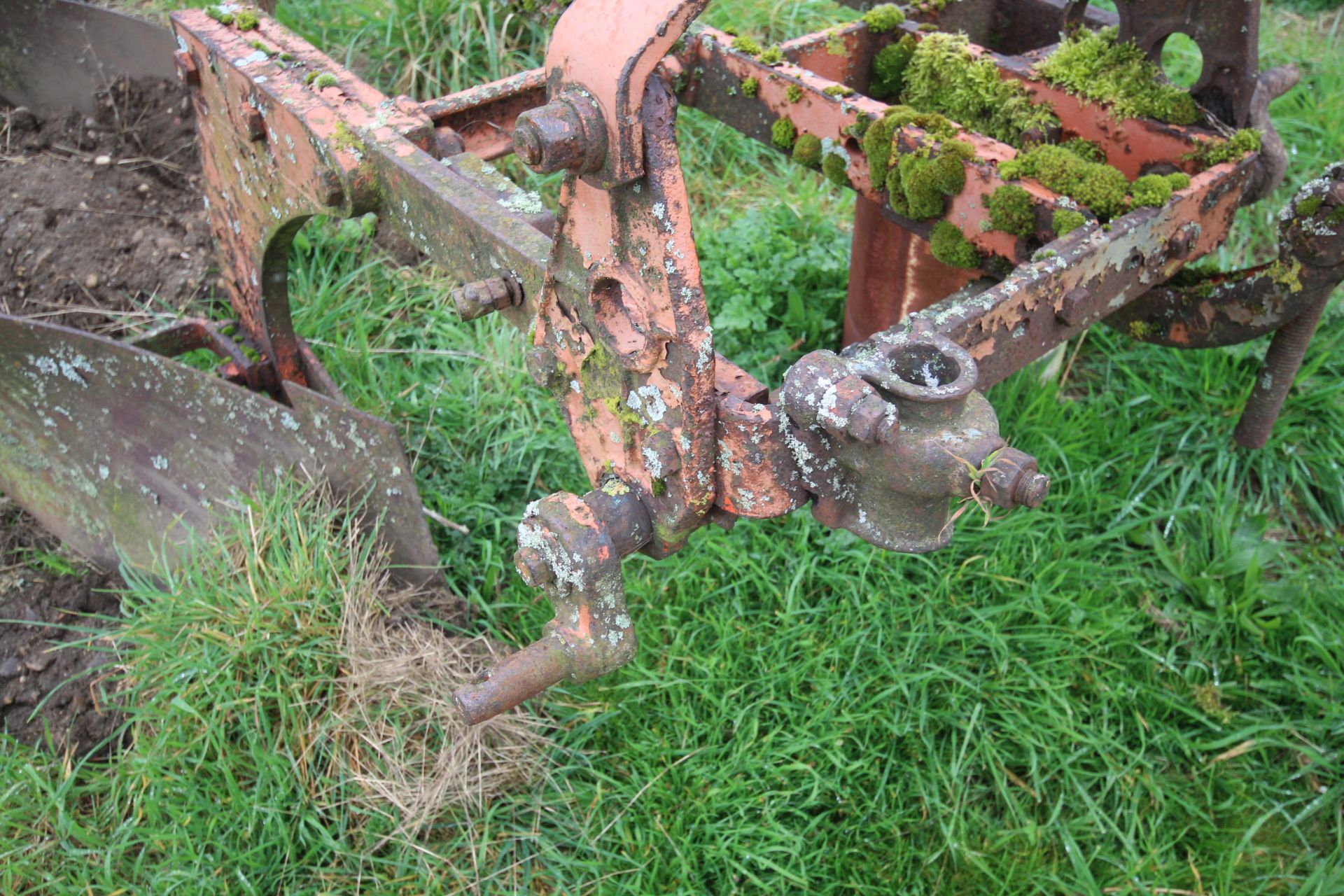 Ransomes three furrow conventional plough. Converted to two furrow. - Image 7 of 15