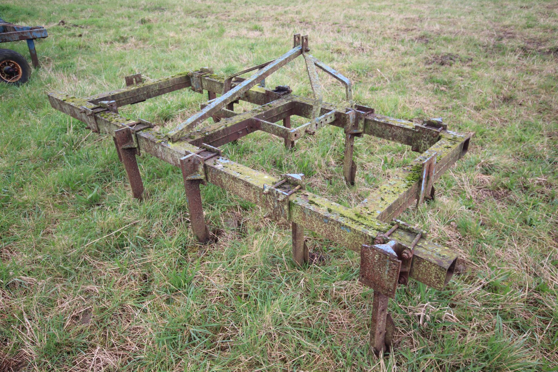 Ransomes rigid leg cultivator. - Image 2 of 11