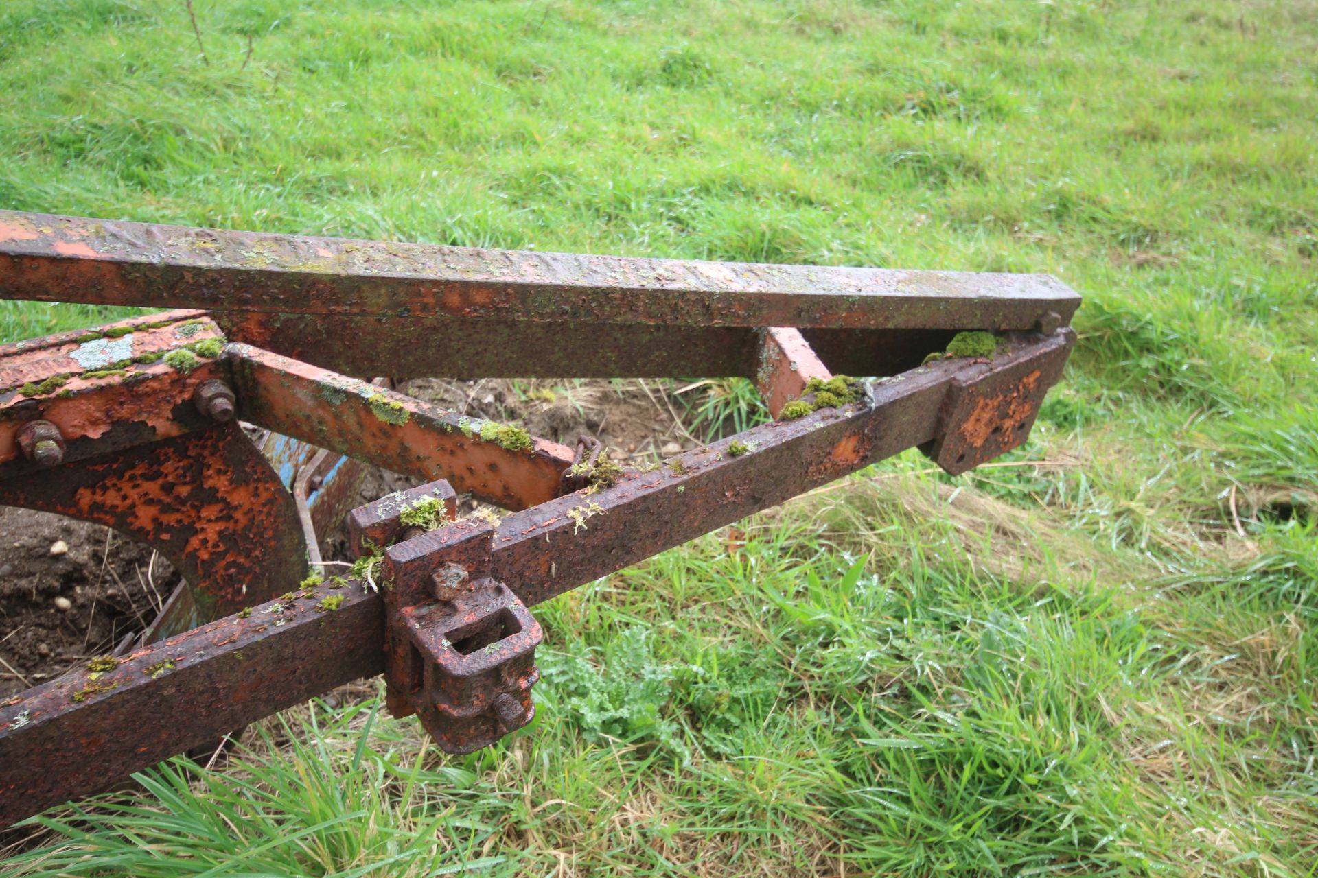 Ransomes three furrow conventional plough. Converted to two furrow. - Image 12 of 15