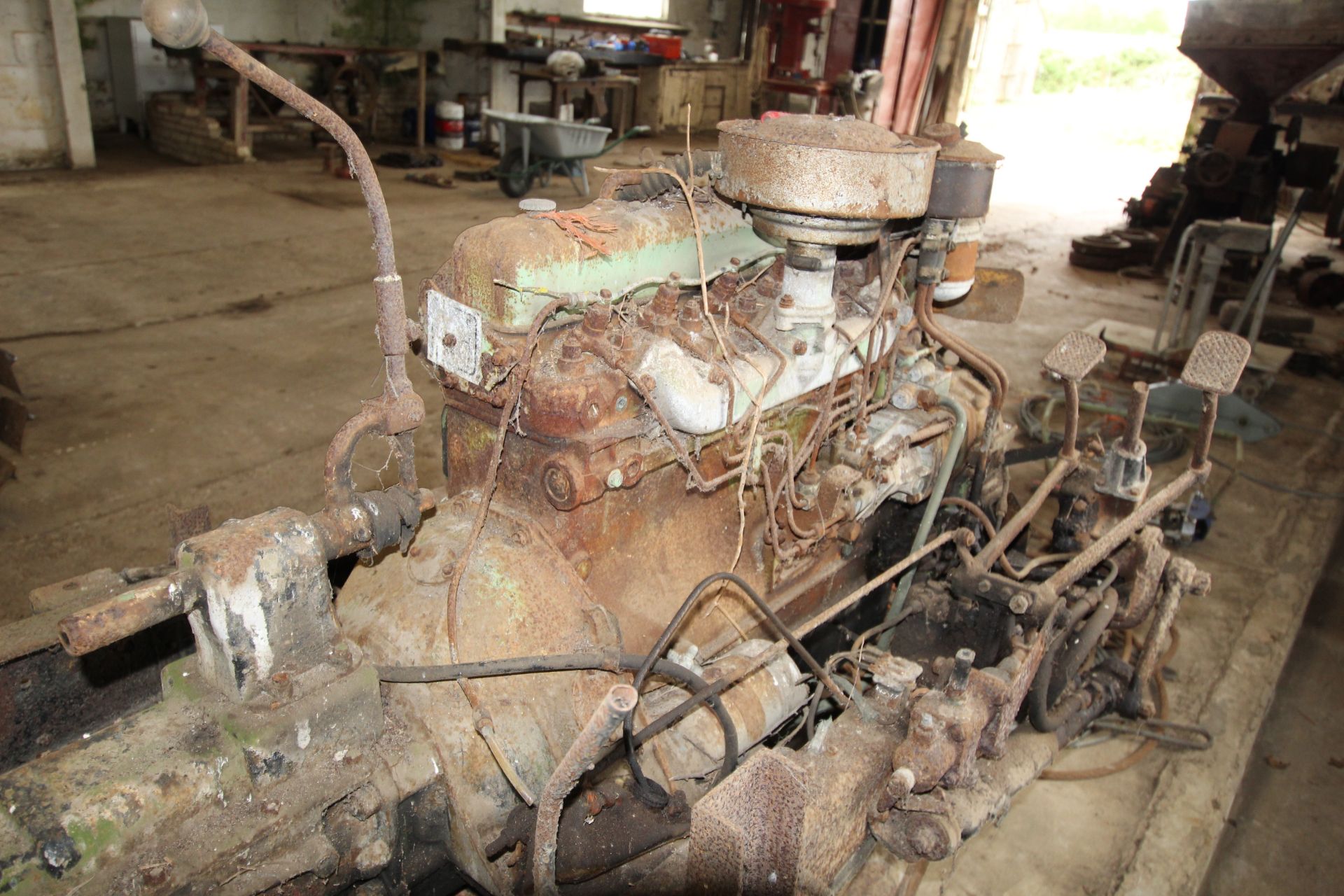 BMC 6-cylinder diesel engine and gearbox. Ex-BMC 10T Lorry. - Image 6 of 10