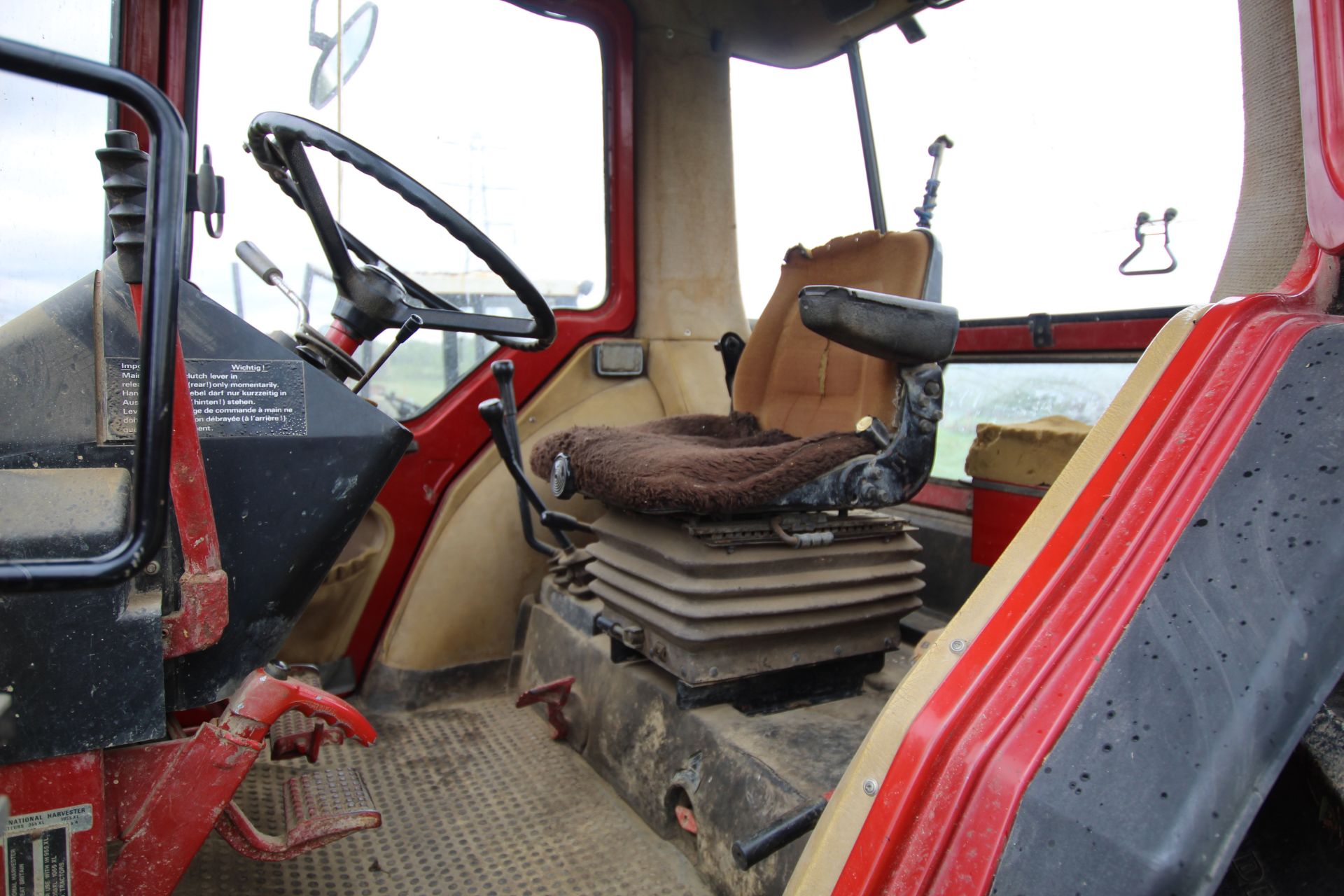 International 956 XL 4WD tractor. Registration ADX 134Y. Date of first registration 08/10/1982. 6, - Image 47 of 55