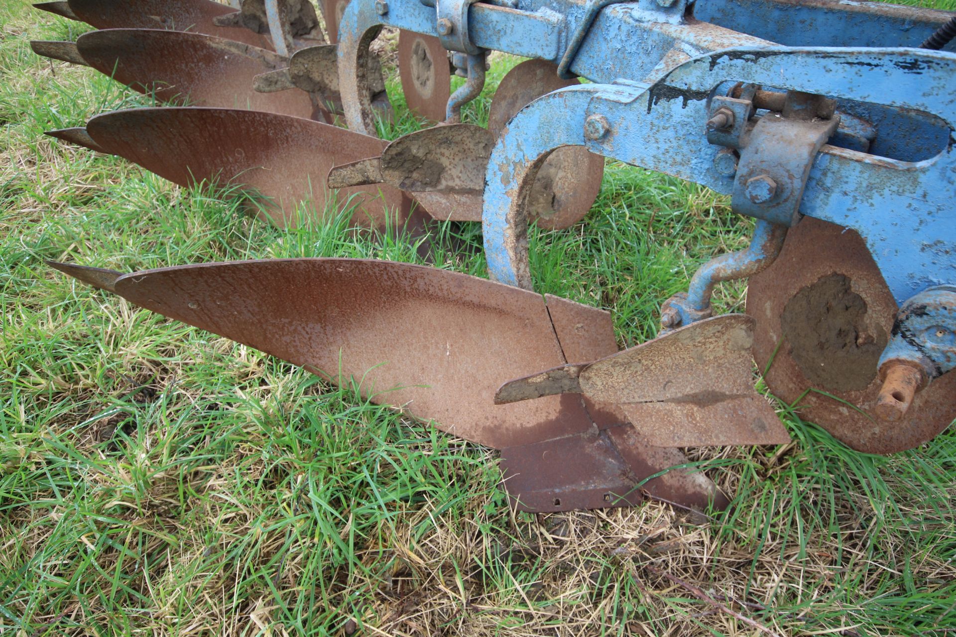 Ransomes TS90-12-4 4 furrow conventional plough. Owned from new. - Image 9 of 24