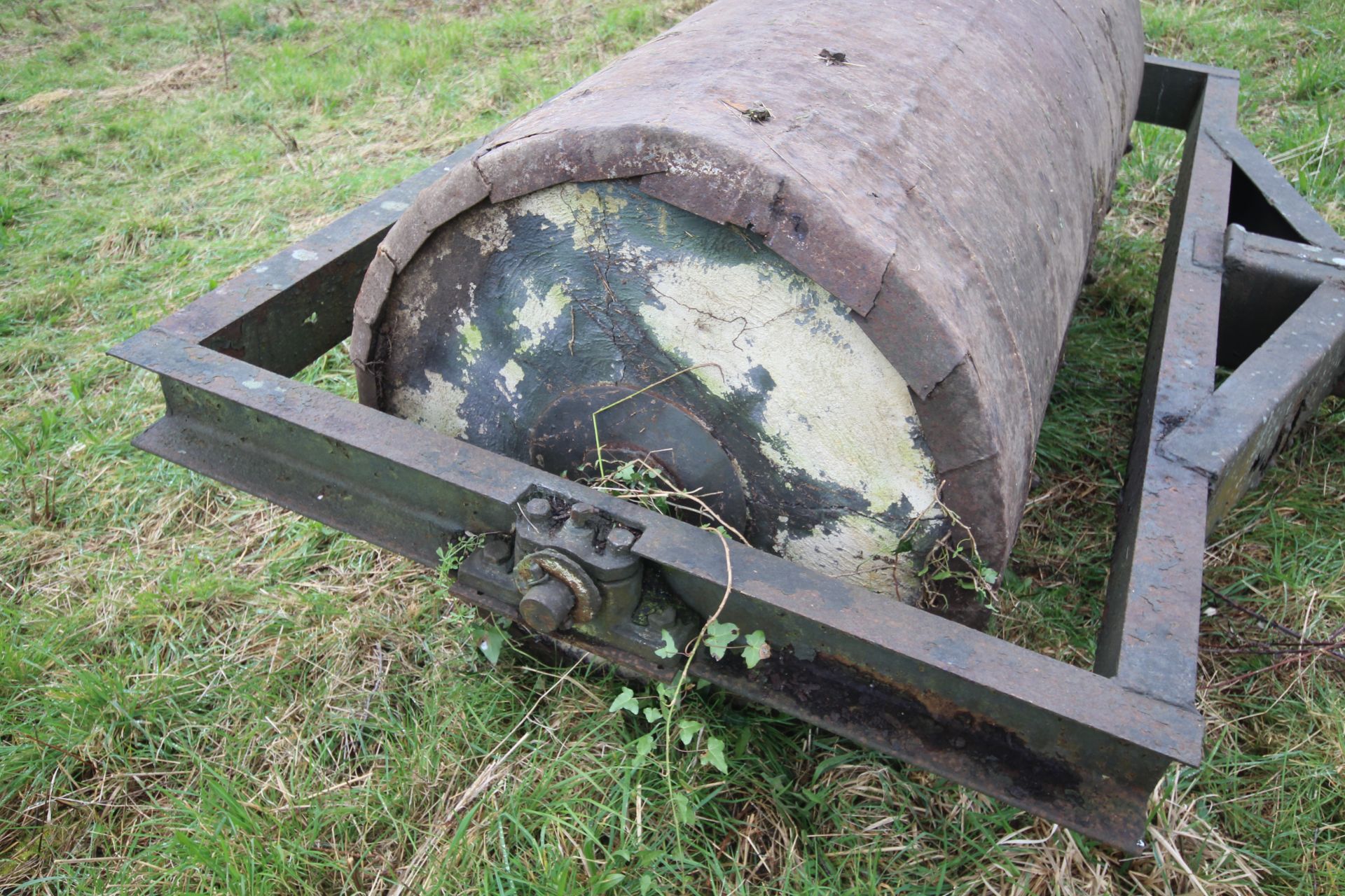 Farm made large concrete filled flat roll. - Image 11 of 15