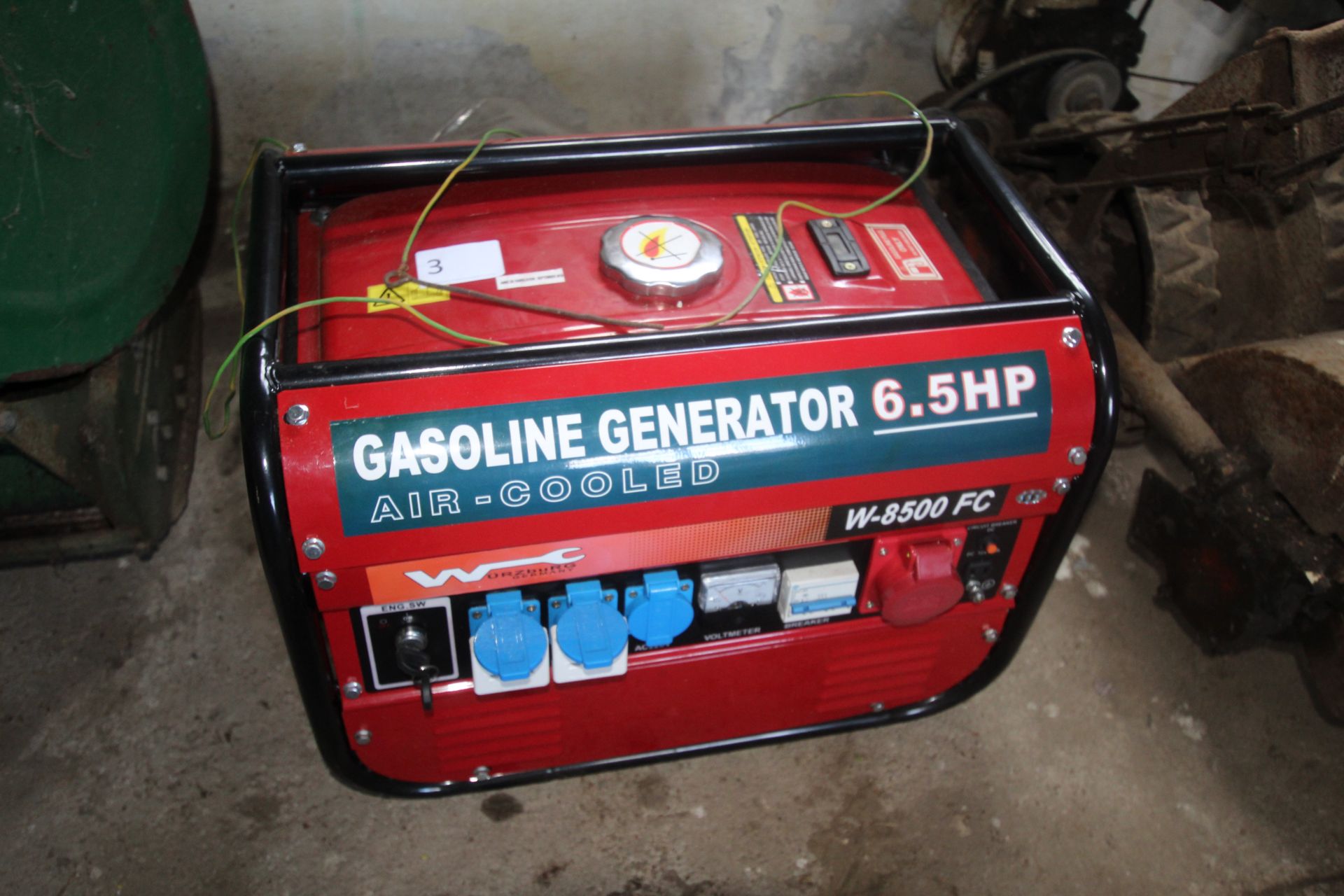 6.5hp petrol generator as new but requires a petrol pipe.