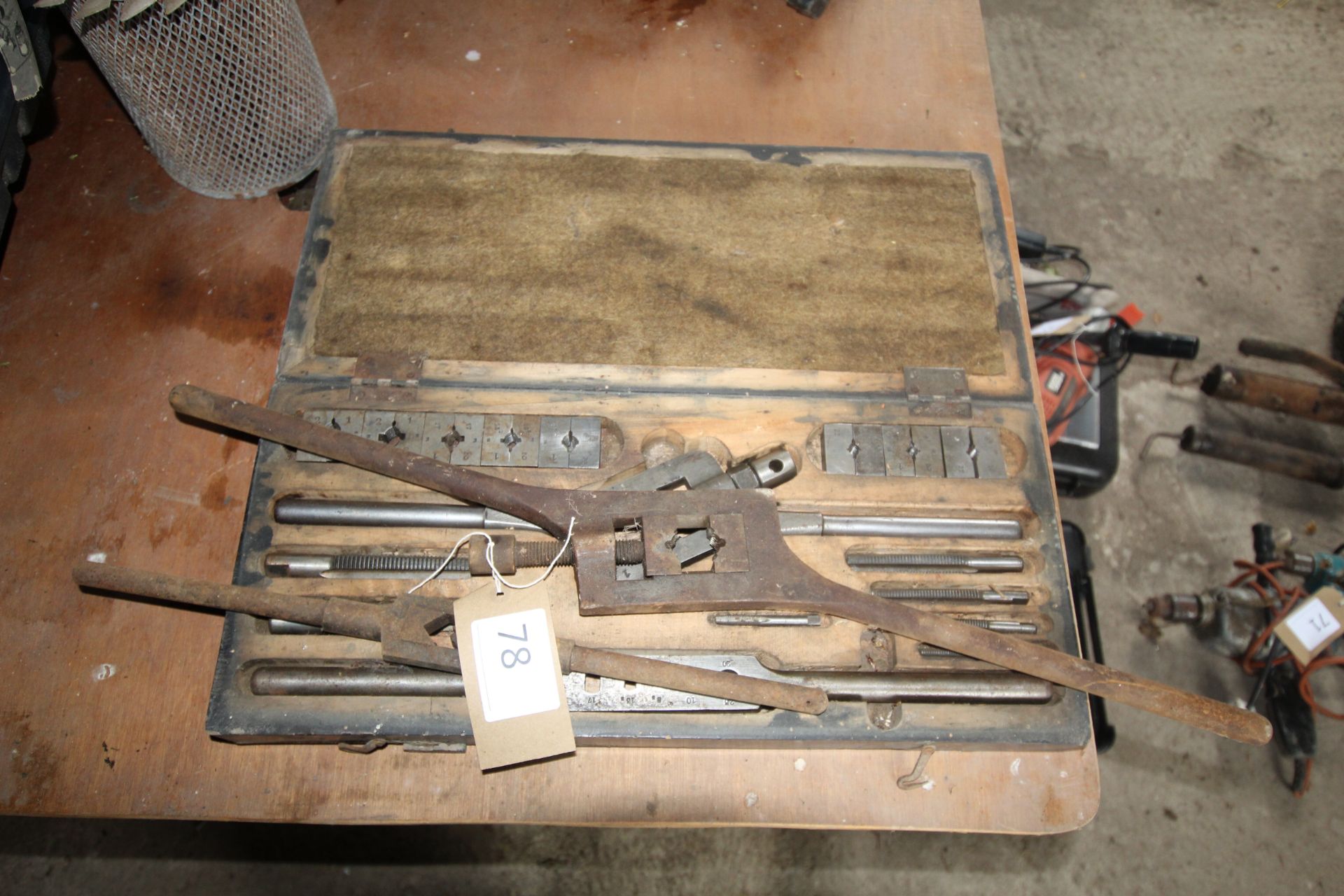 Vintage imperial Tap and Die set in wooden case.