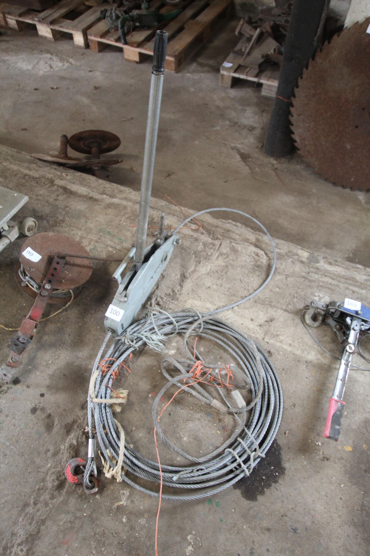 Sealey wire rope puller with quantity of wire rope
