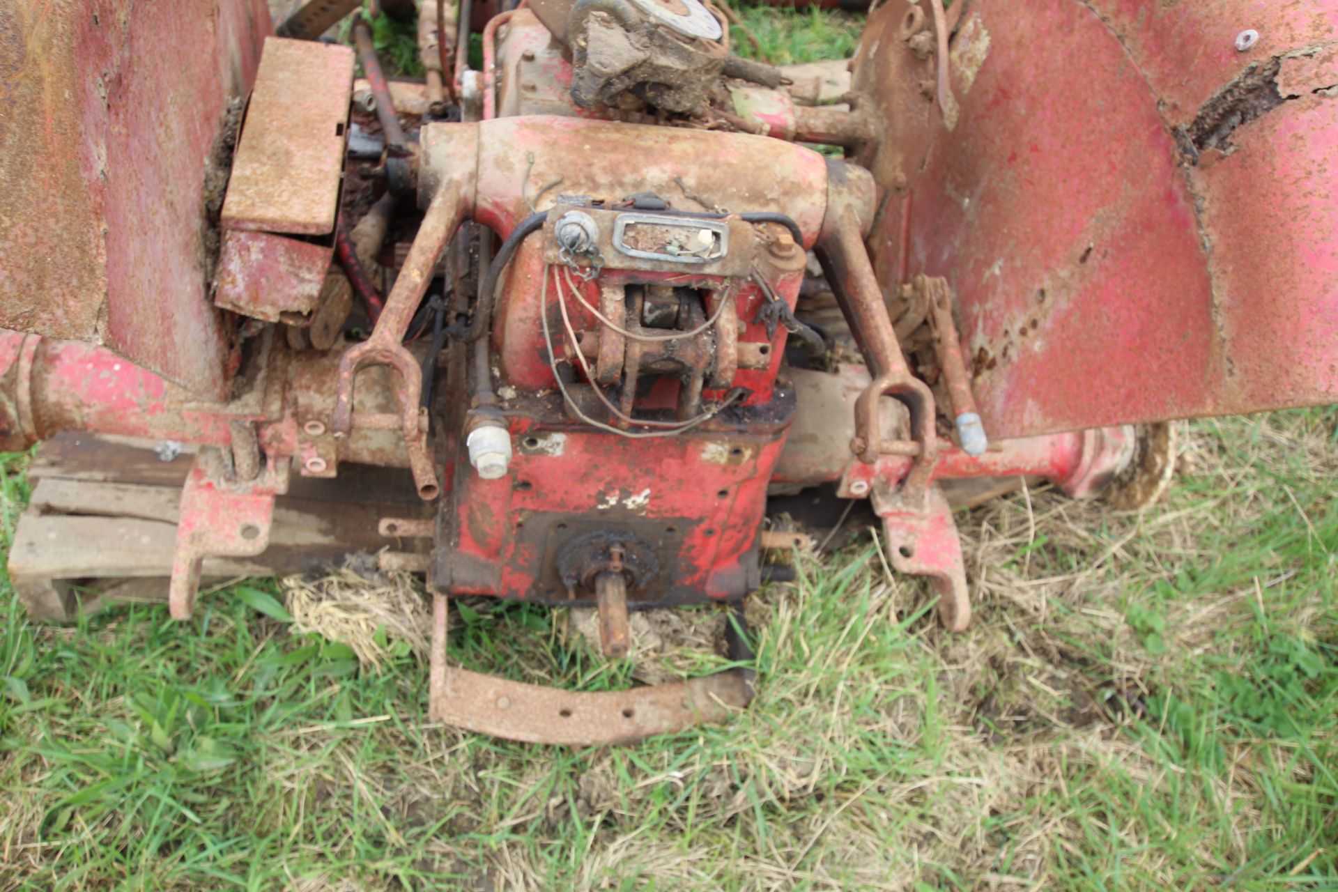 McCormick 434 2WD tractor Registration OAH 385F. Date of first registration 01/12/1967. Serial - Bild 16 aus 16