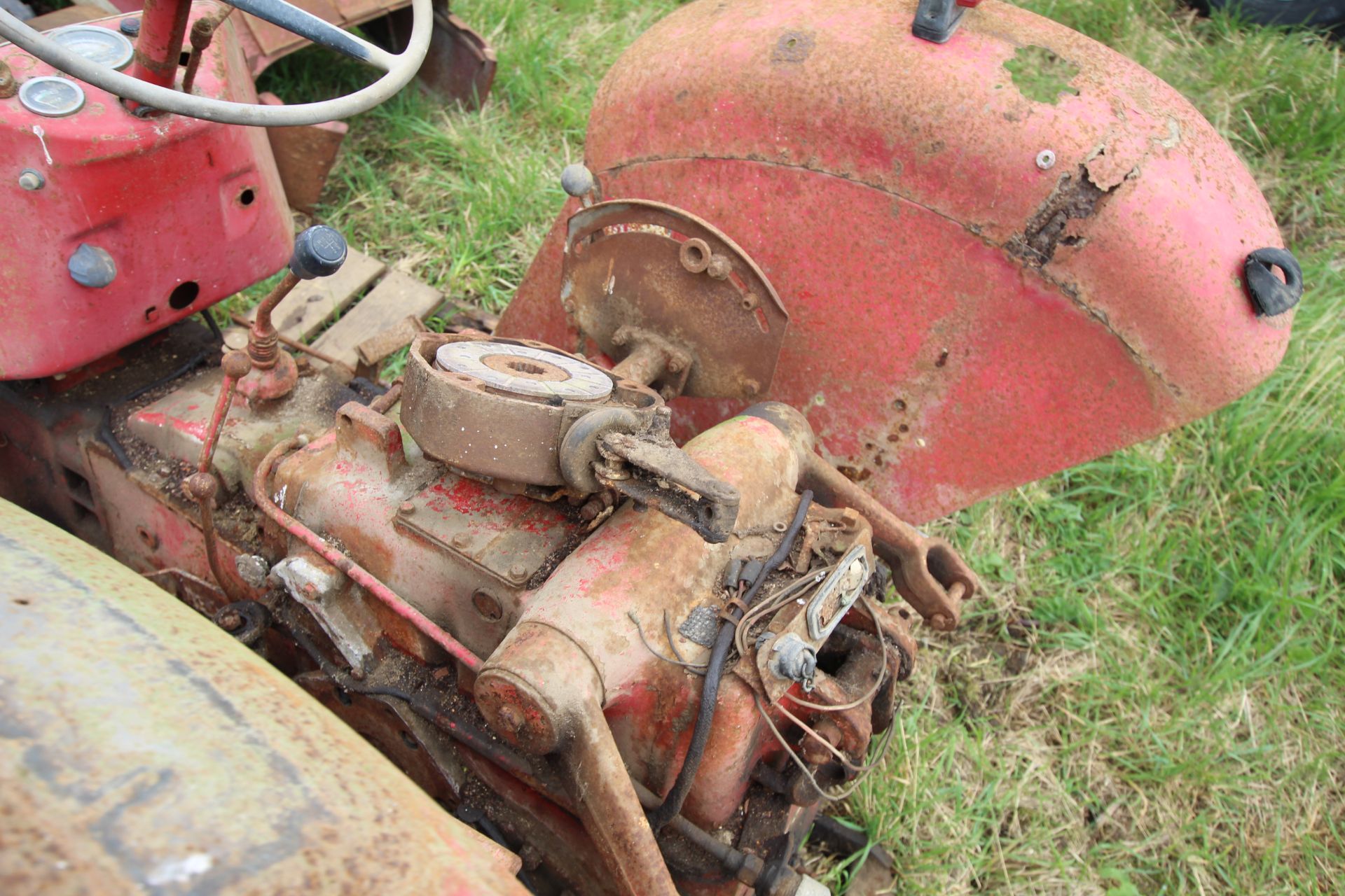 McCormick 434 2WD tractor Registration OAH 385F. Date of first registration 01/12/1967. Serial - Bild 15 aus 16