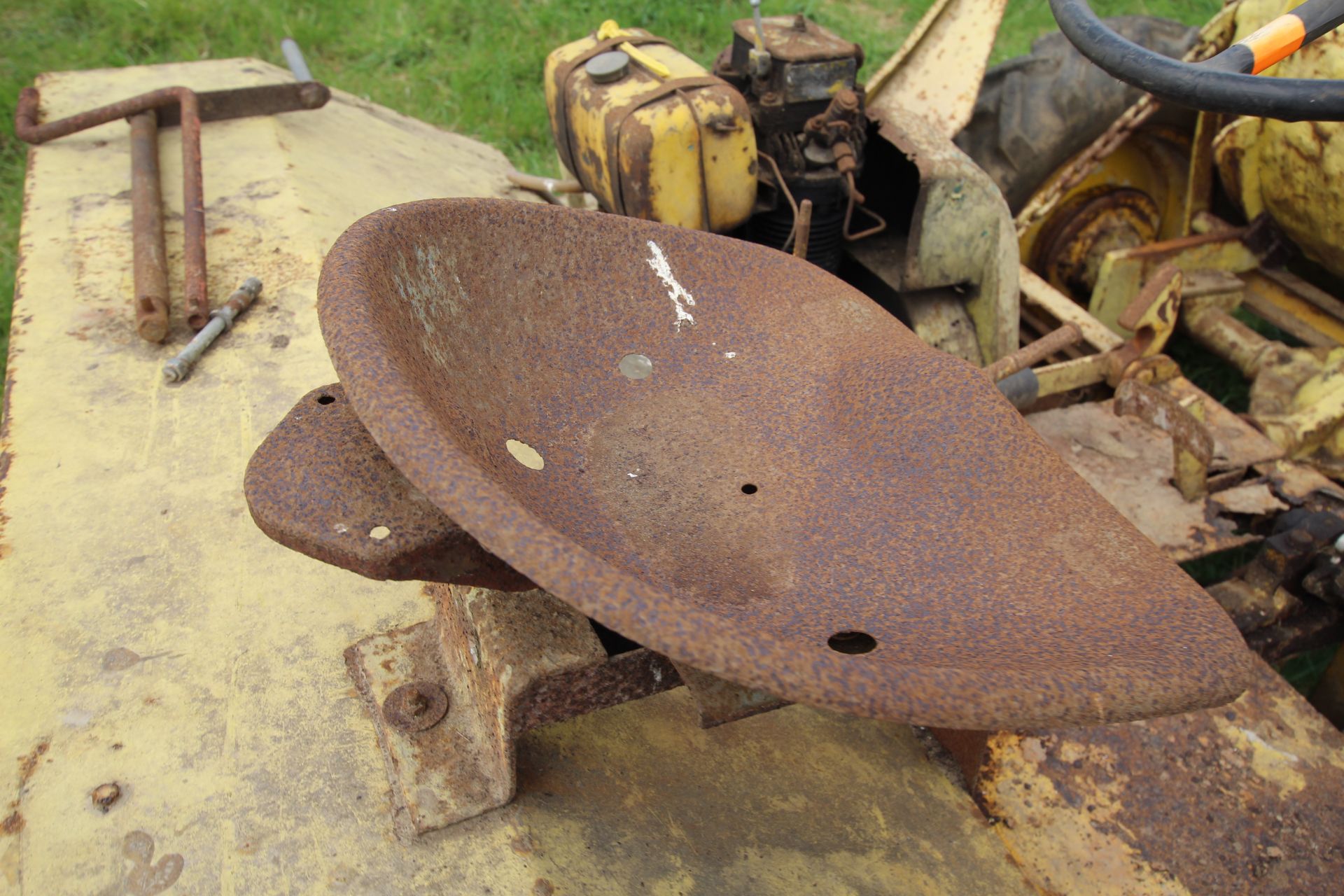 Thwaites 2WD manual tip dumper. With single cylinder Lister diesel engine. Not running recently - Bild 11 aus 22