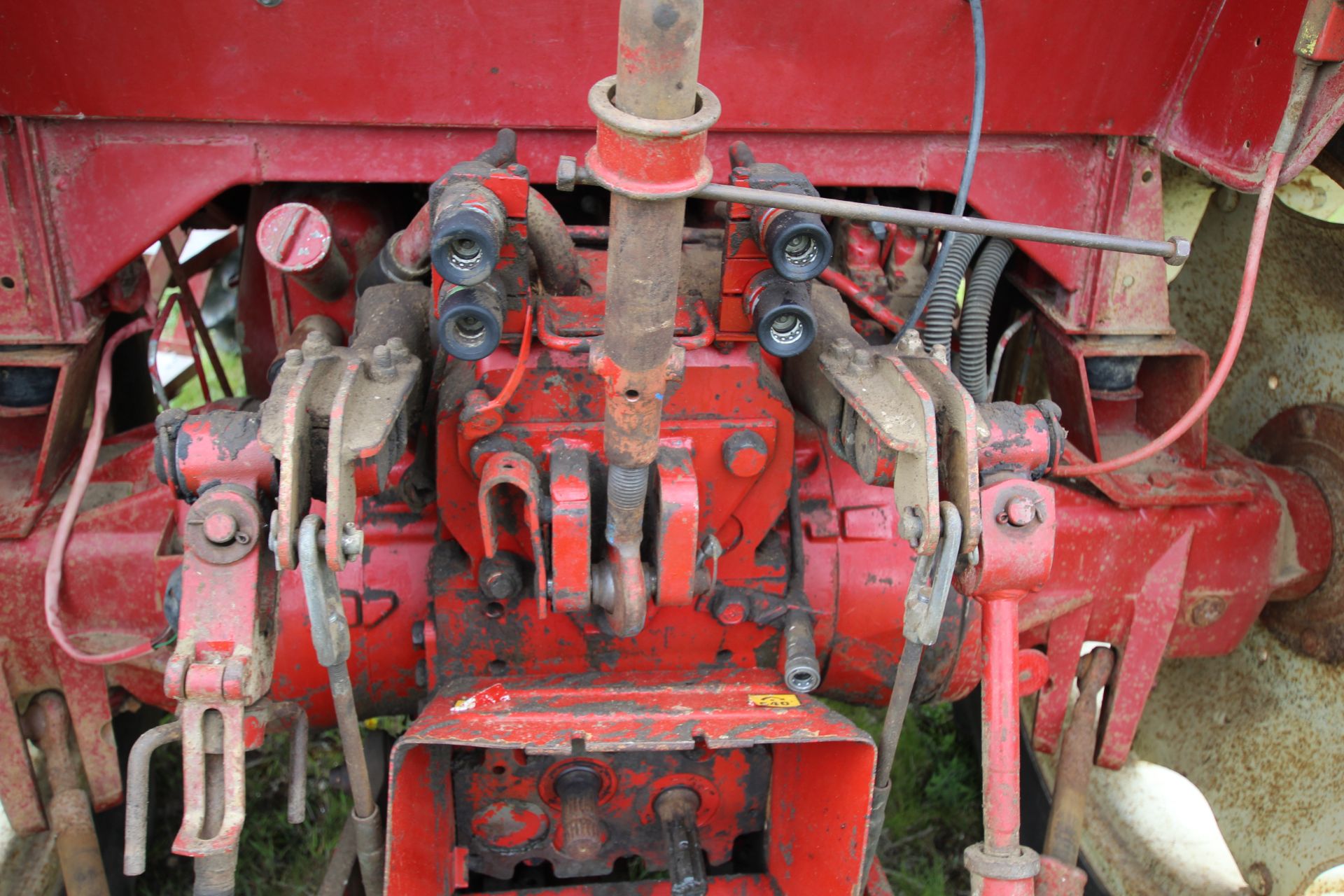 International 956 XL 4WD tractor. Registration ADX 134Y. Date of first registration 08/10/1982. 6, - Image 26 of 55