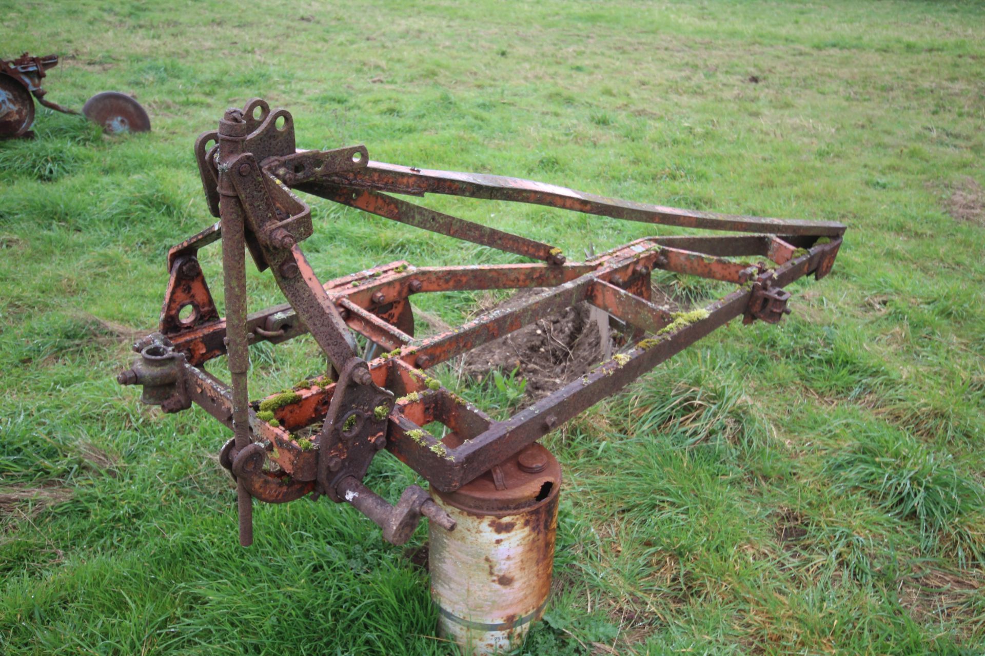 Ransomes three furrow conventional plough. Converted to two furrow. - Image 4 of 15