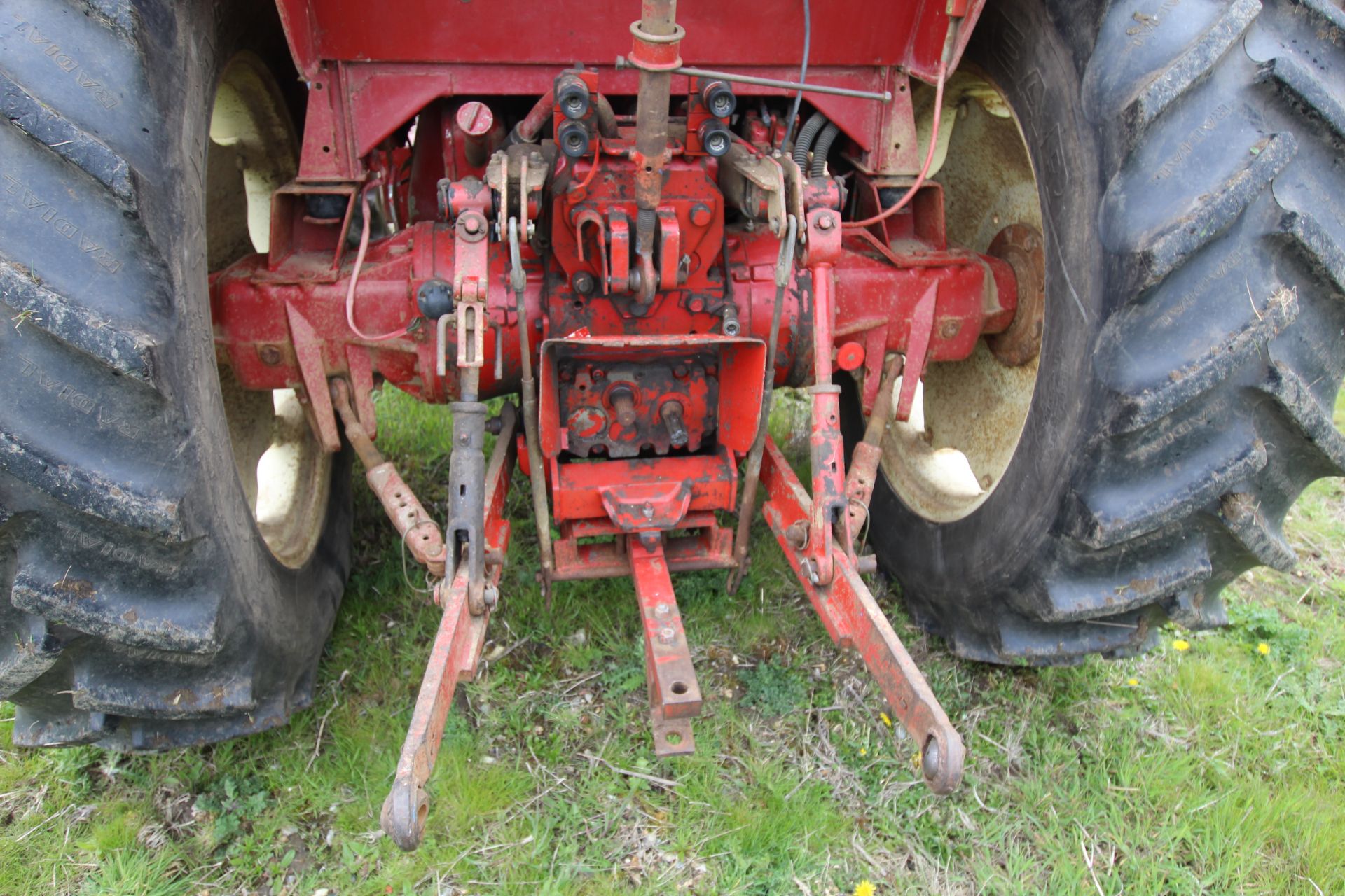 International 956 XL 4WD tractor. Registration ADX 134Y. Date of first registration 08/10/1982. 6, - Image 25 of 55