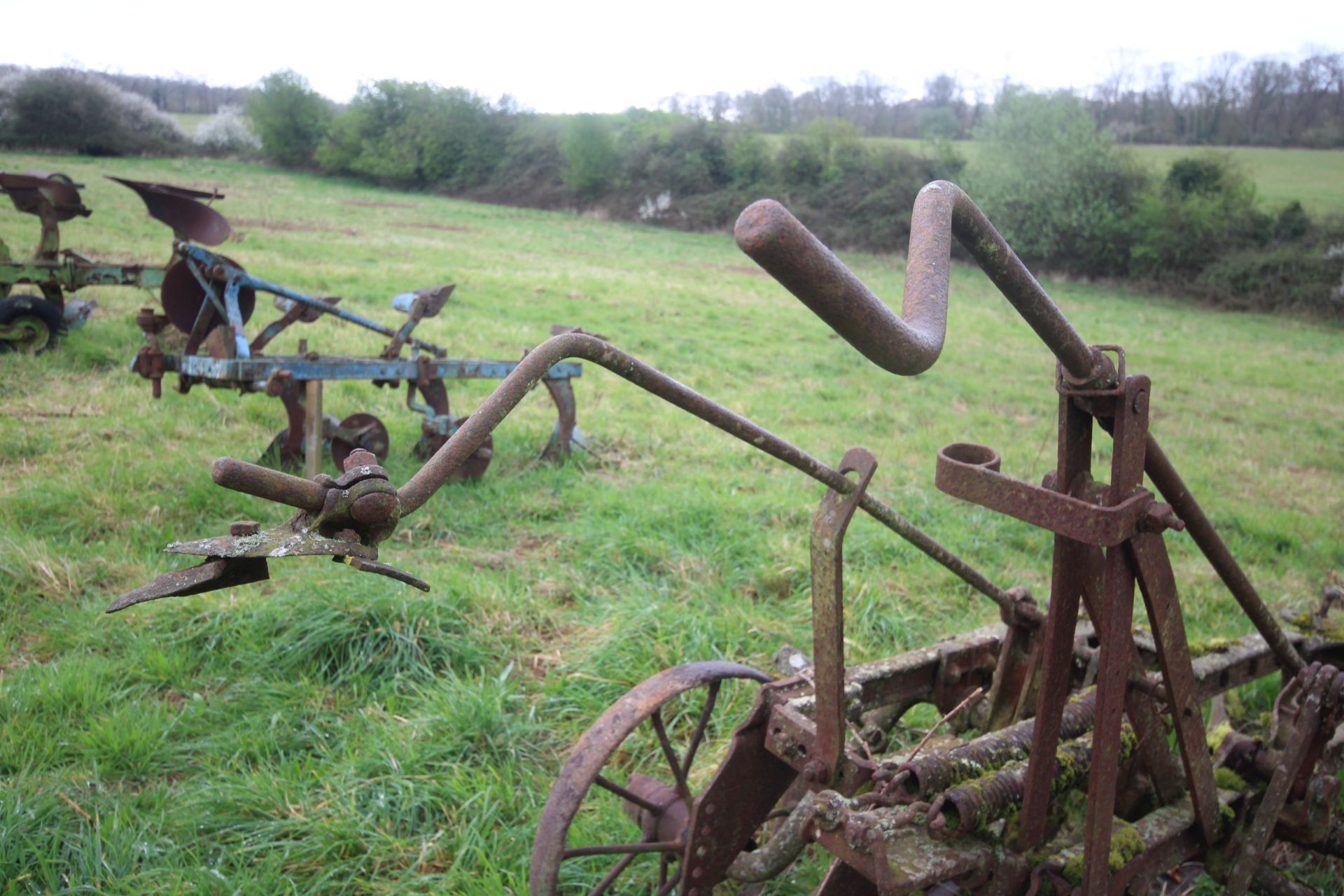 Ransomes three furrow trailed plough (no drawbar). - Bild 5 aus 19