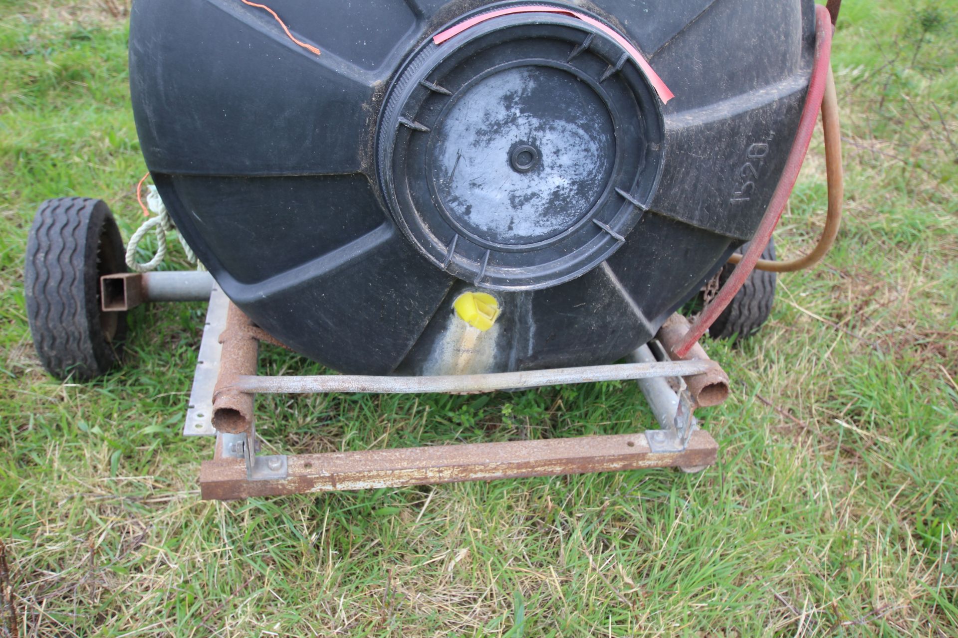 Farm made single axle tanker. Previously used for transporting fish. - Image 10 of 13