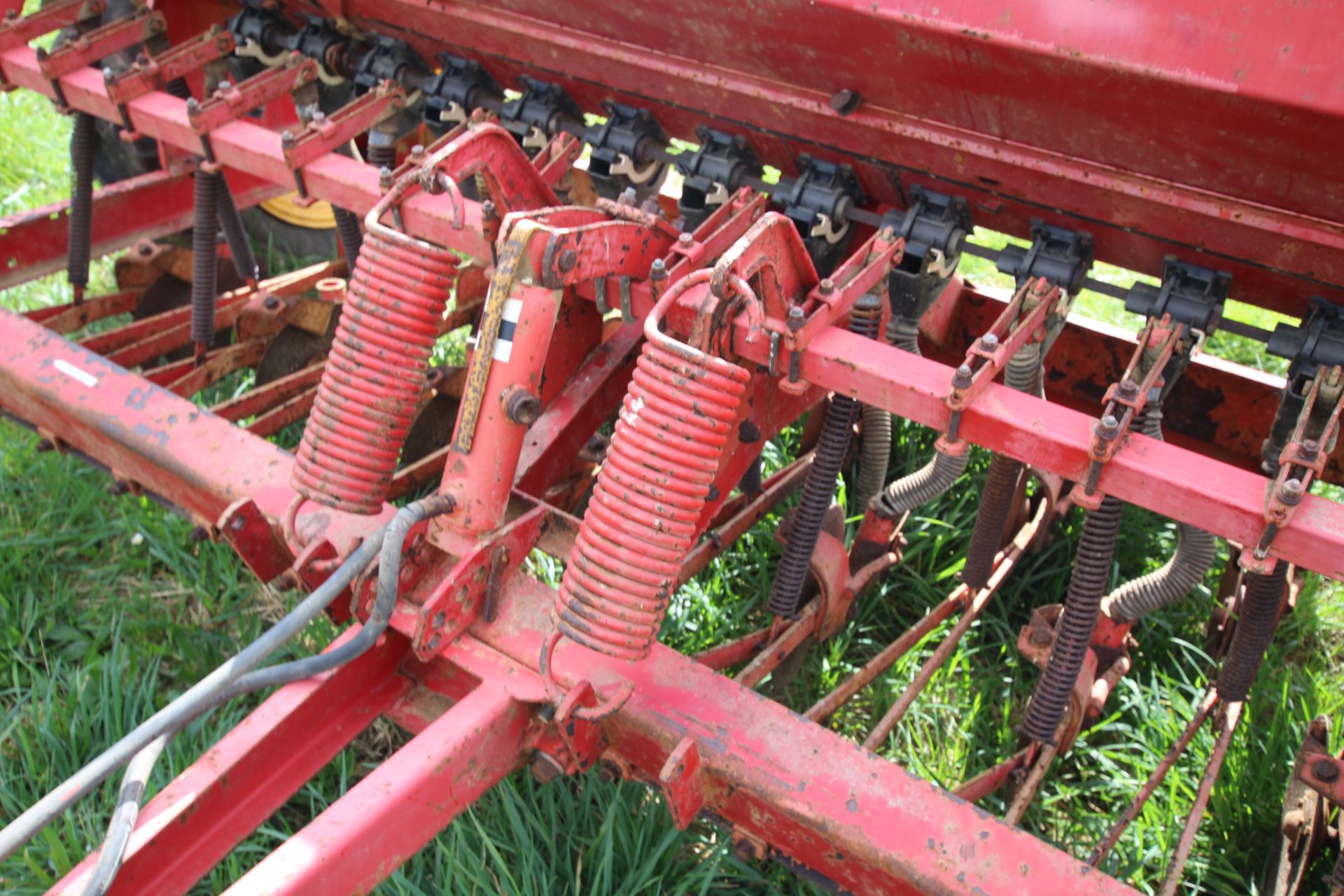 Massey Ferguson MF30 3m disc coulter drill. Owned from new. - Image 19 of 21