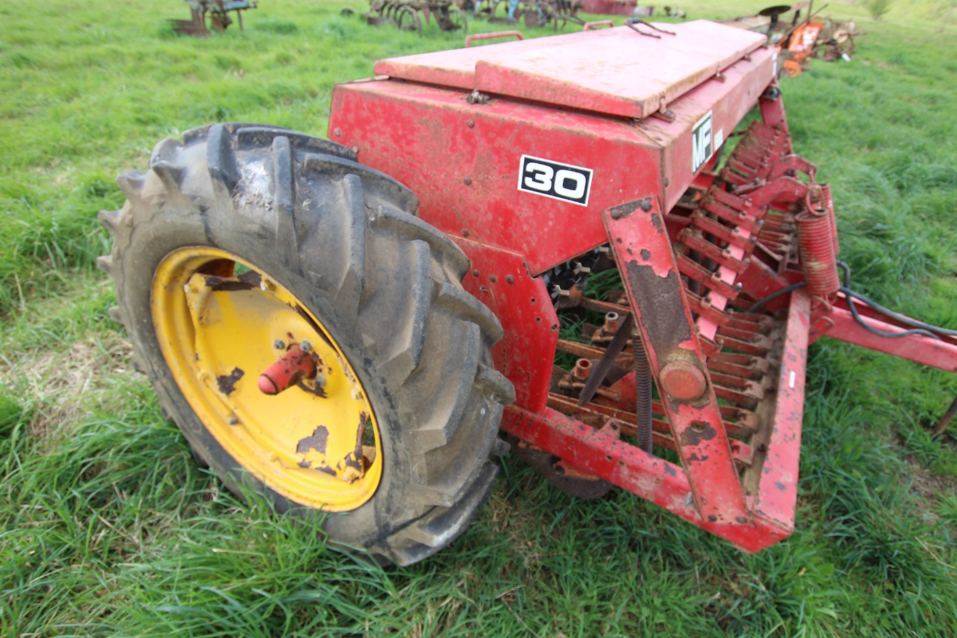 Massey Ferguson MF30 3m disc coulter drill. Owned from new. - Bild 7 aus 21