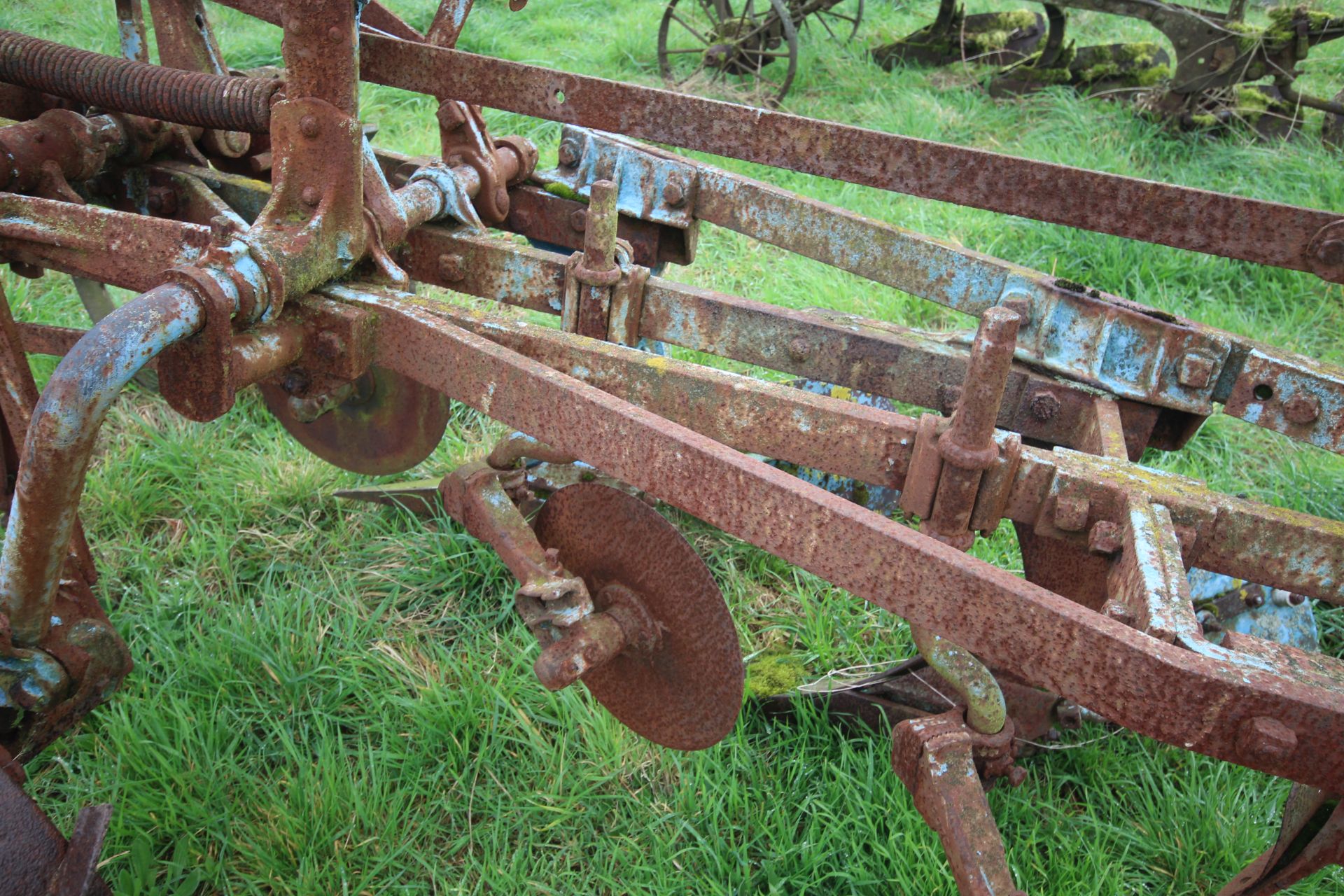 Ransomes Multitrac four furrow conventional trailed plough. With discs. - Image 11 of 25