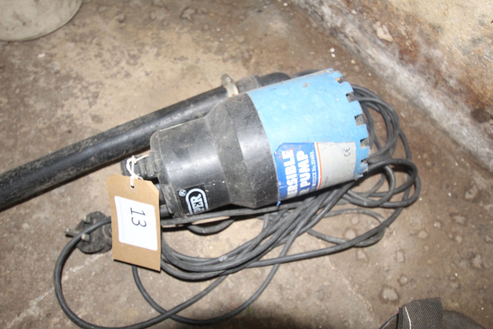 Draper submersible pump. - Image 2 of 3