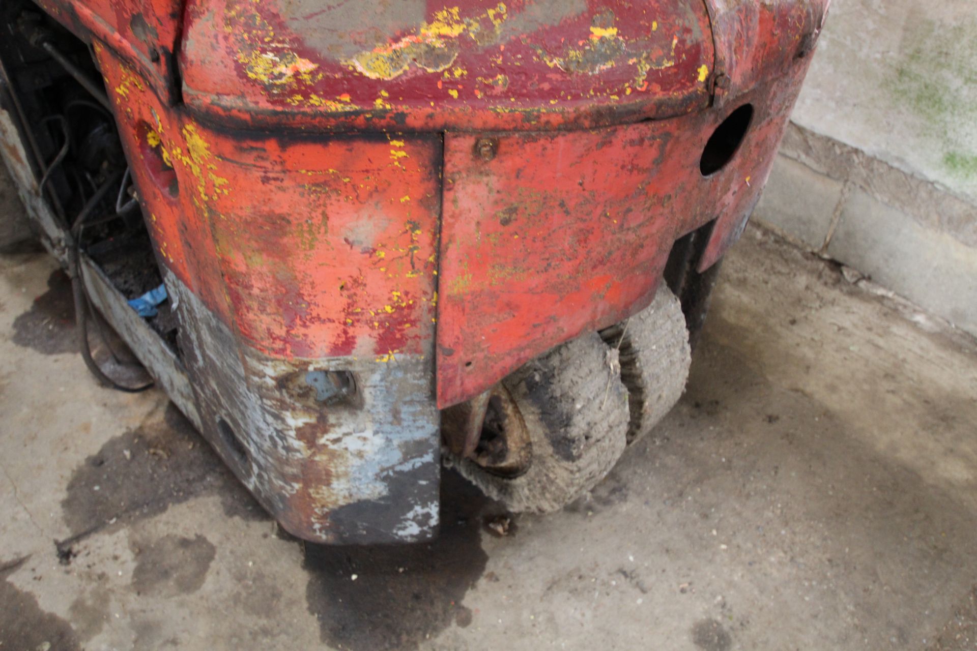 Coventry Climax Godiva diesel yard forklift. With three cylinder diesel engine. No battery. - Image 15 of 27