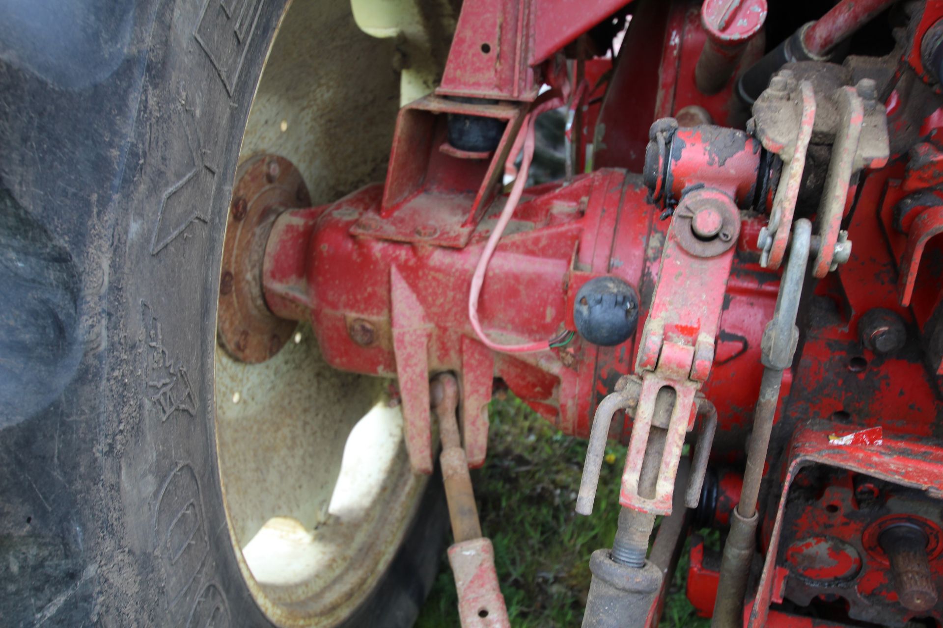 International 956 XL 4WD tractor. Registration ADX 134Y. Date of first registration 08/10/1982. 6, - Image 30 of 55