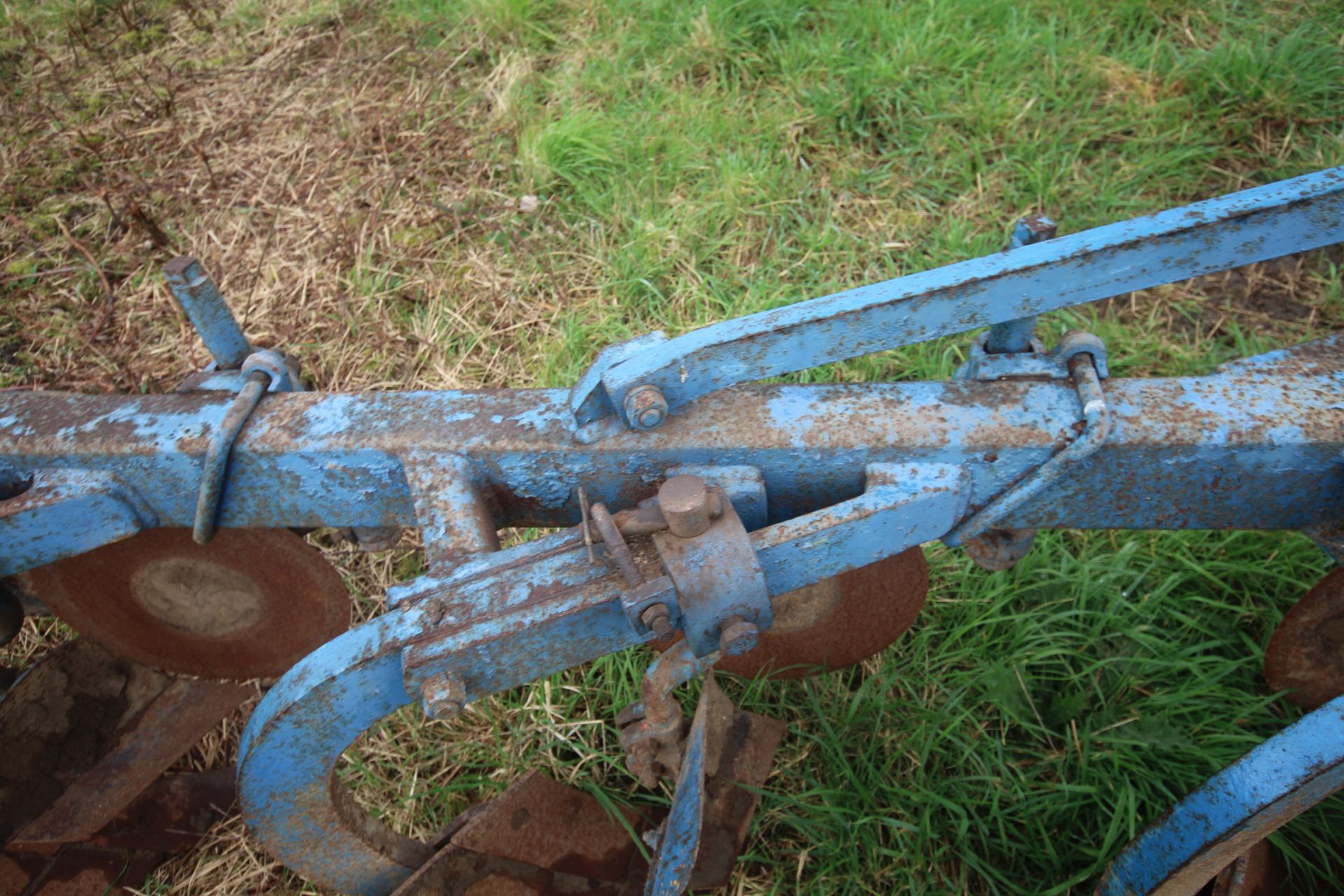 Ransomes TS90-12-4 4 furrow conventional plough. Owned from new. - Image 14 of 24