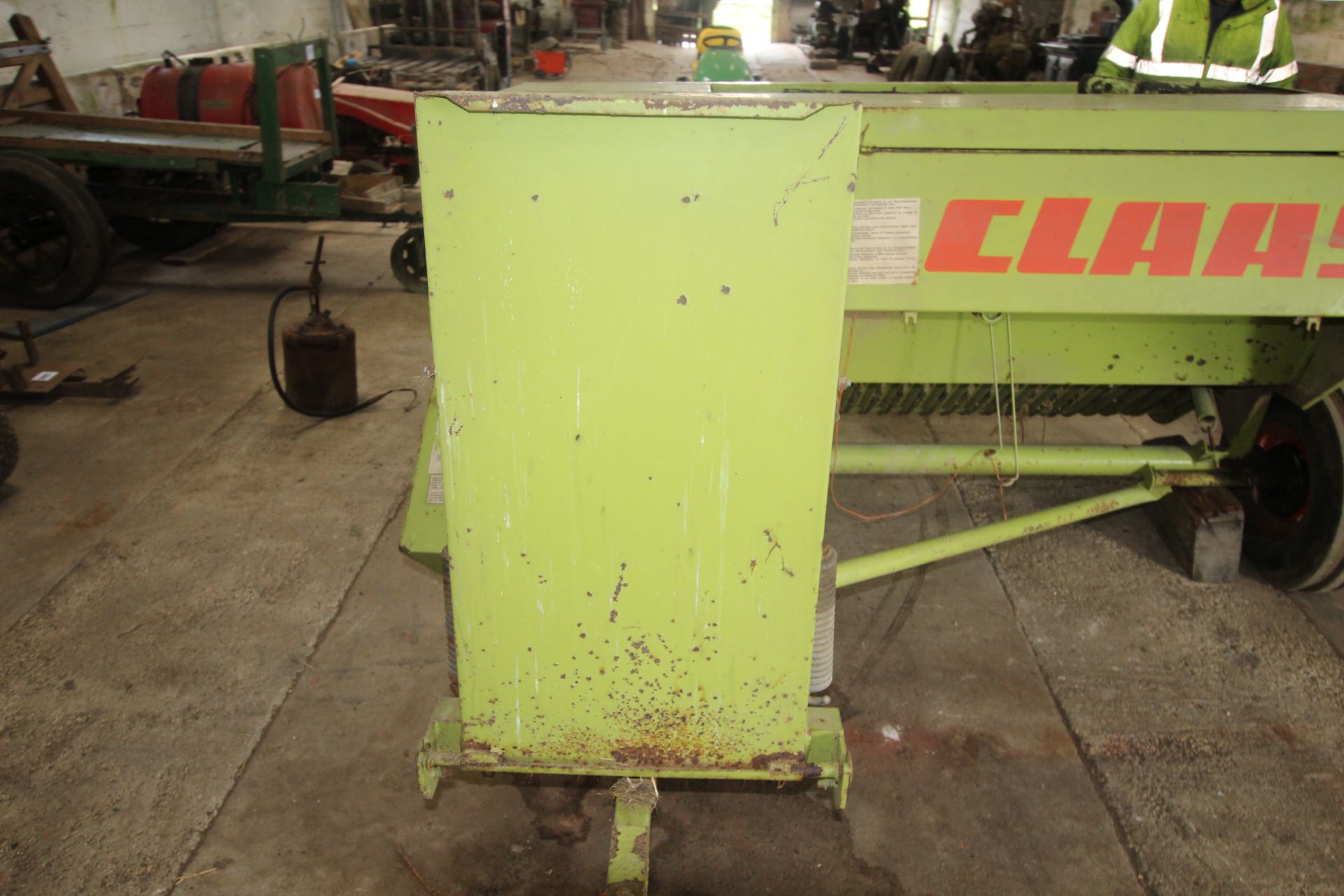 ** Online video ** Claas Markant conventional baler. - Image 19 of 31