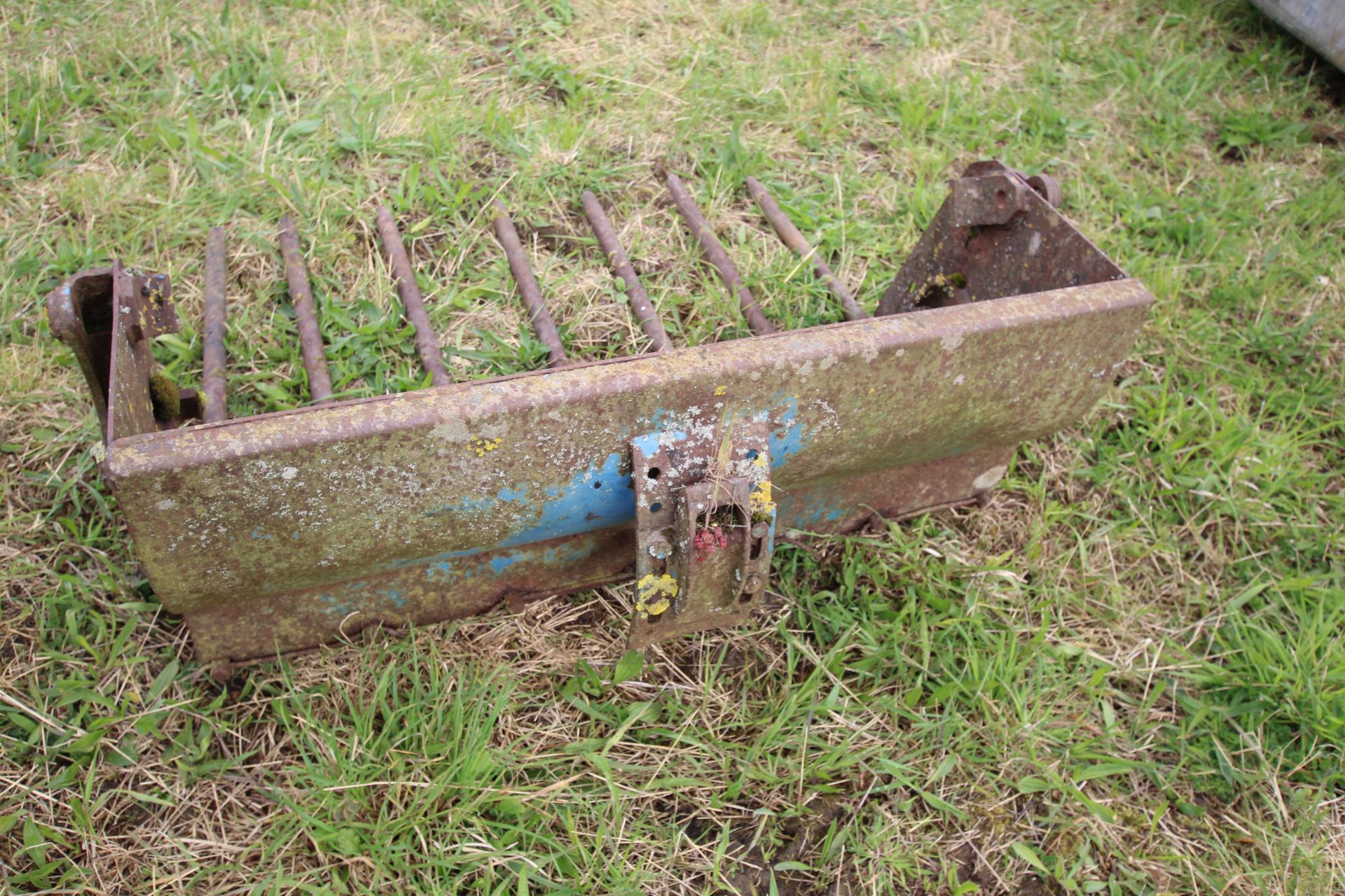 Horndraulic loader muck fork. - Image 3 of 5