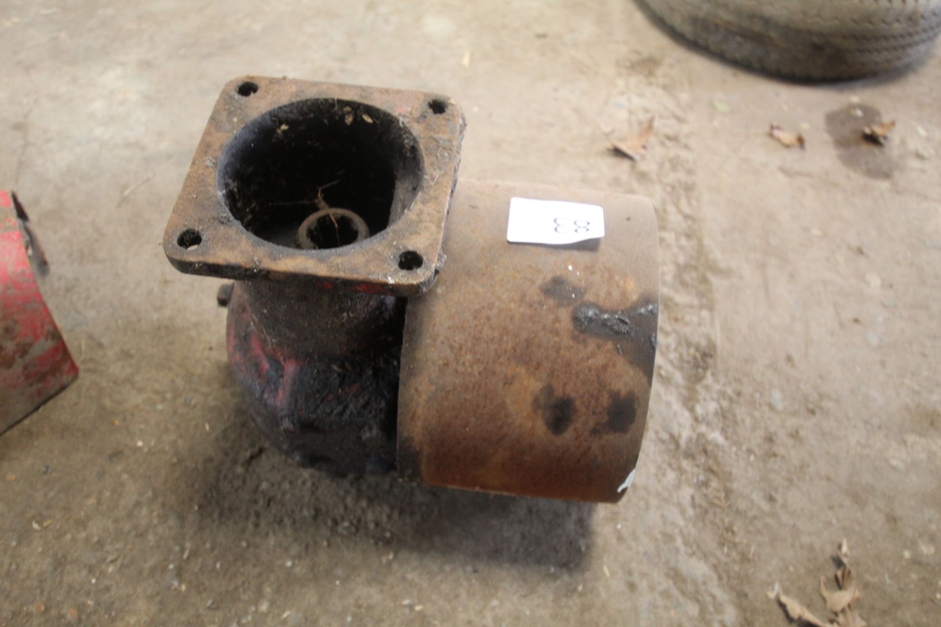International PTO driven pulley and PTO guard. - Image 5 of 5