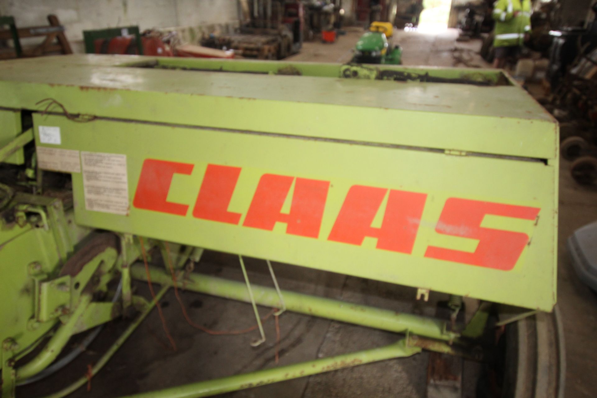 ** Online video ** Claas Markant conventional baler. - Image 13 of 31