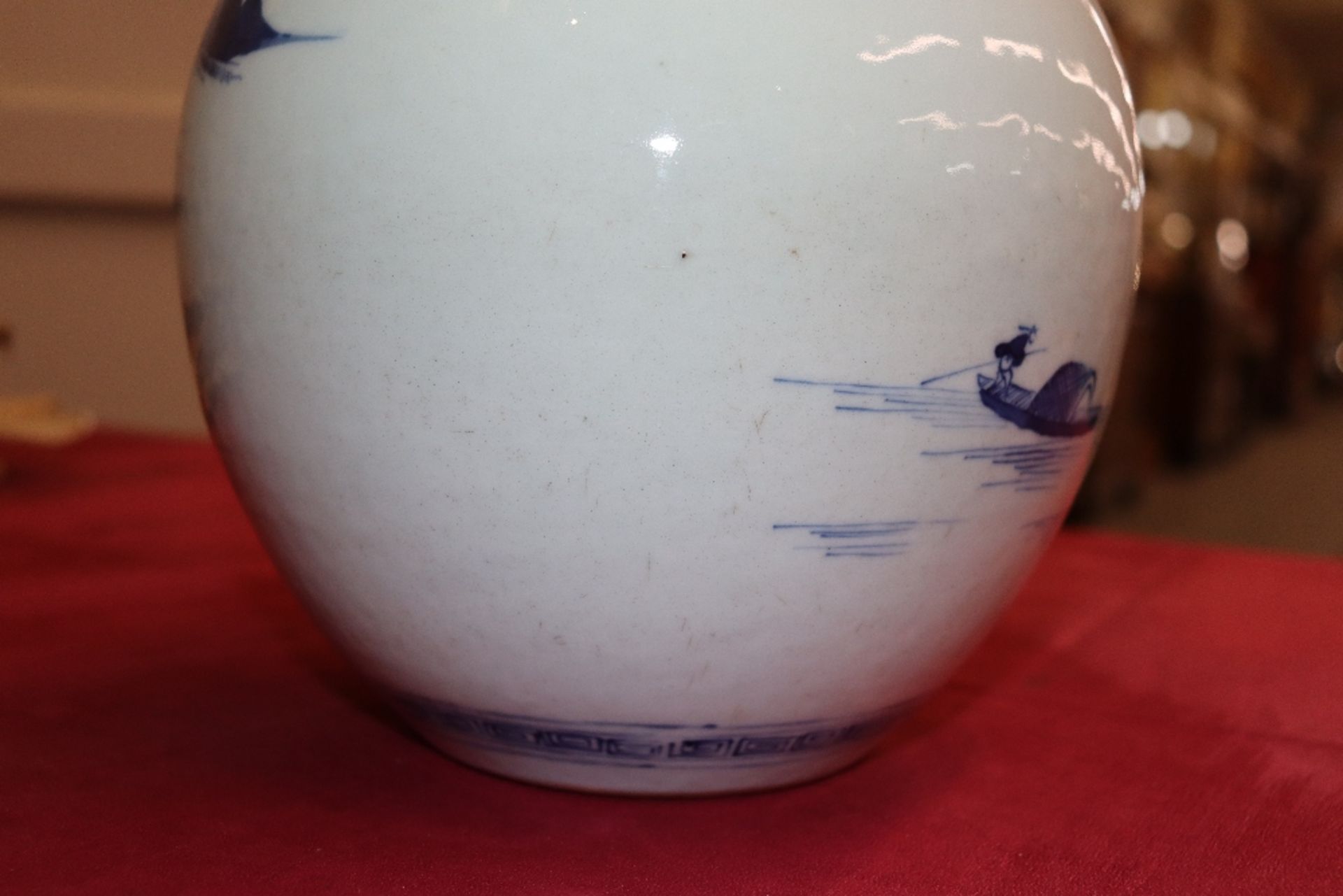 A late 18th / early 19th Century Chinese porcelain blue and white bottle vase, decorated with - Image 12 of 14