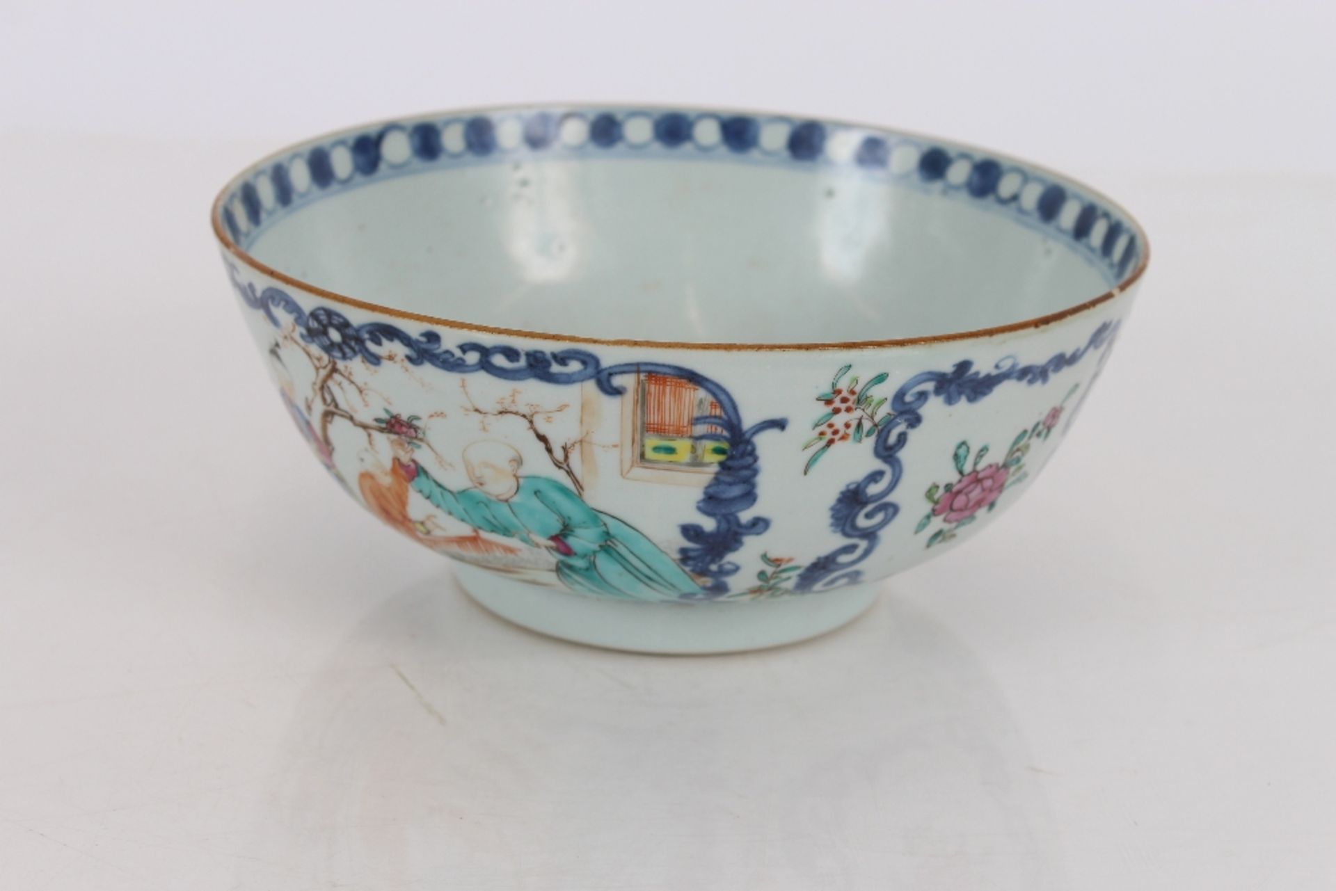 19th Century Chinese famille rose bowl, decorated figures in garden settings, 19.5cm dia. x 9cm high - Image 4 of 7