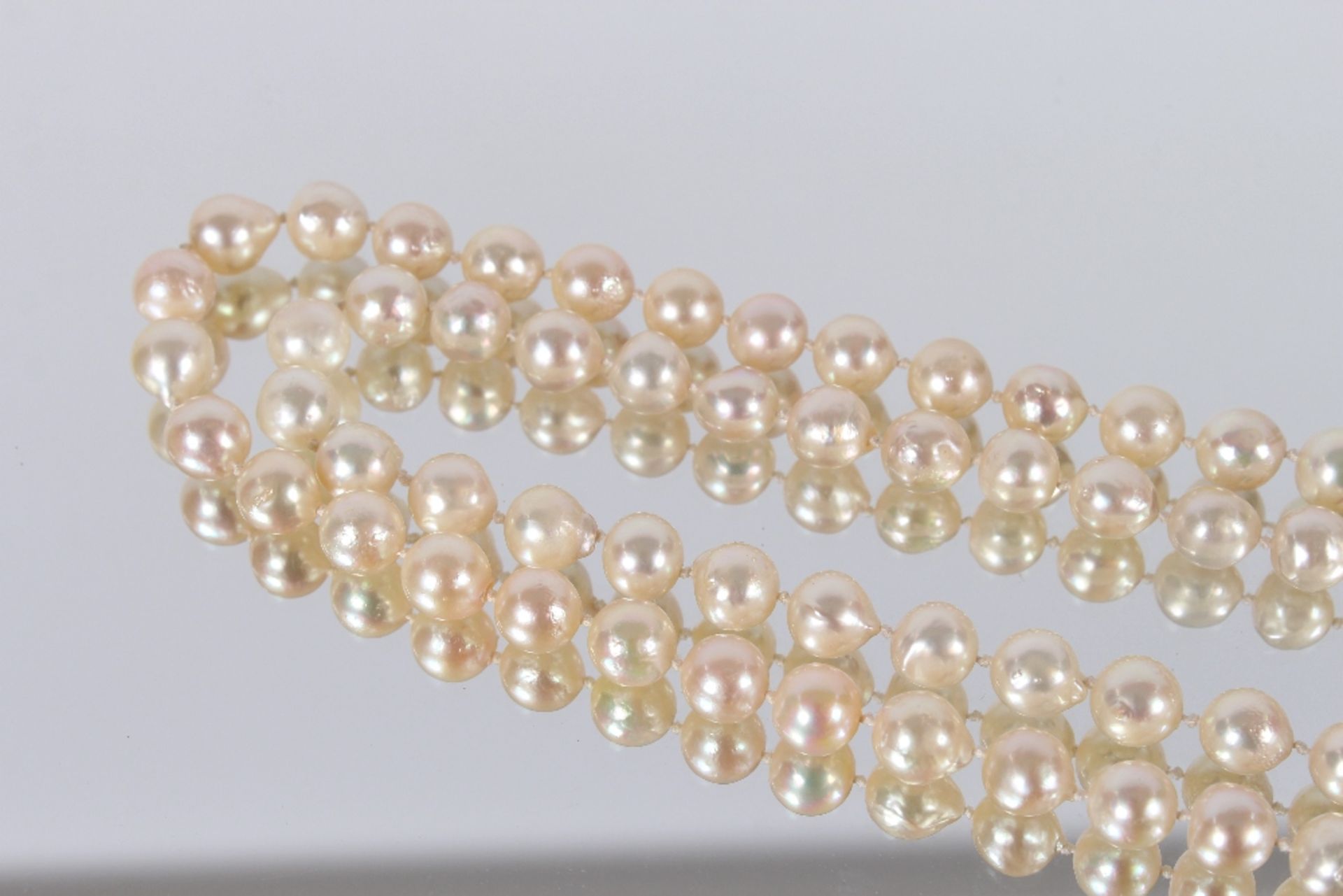 A pearl double strand necklace with silver pearl set clasp, 77cm long, total weight 169gms - Image 5 of 5