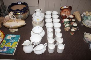 A Royal Worcester "Contessa" pattern tea / coffee