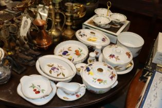 A quantity of Royal Worcester "Evesham" dinnerware