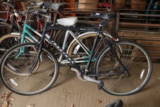 A Ridgeback gent's bike