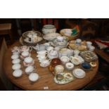 A large quantity of miscellaneous tea and dinnerwa