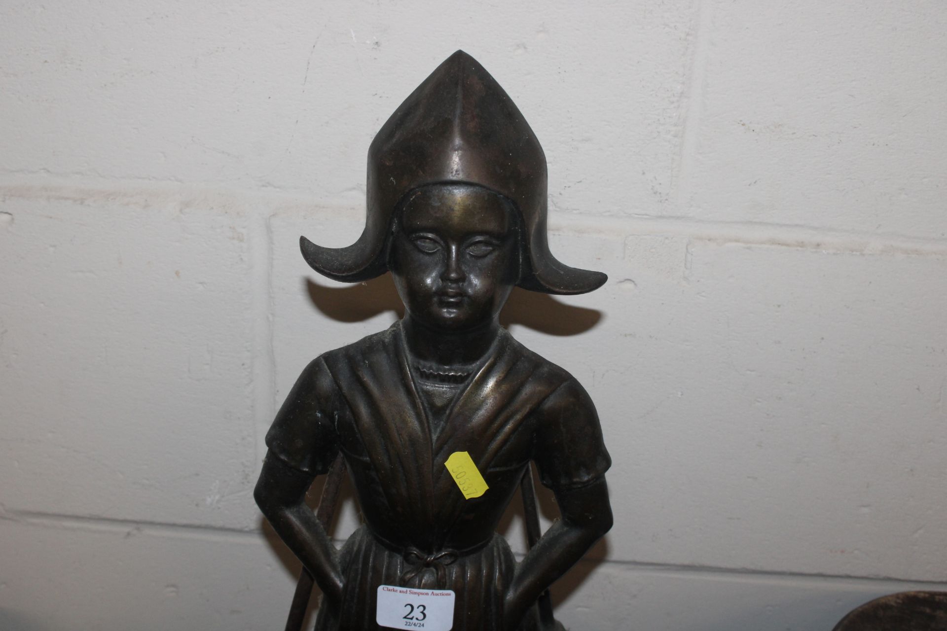 A bronzed hearth companion stand in the form of a Dutch girl - Image 2 of 4