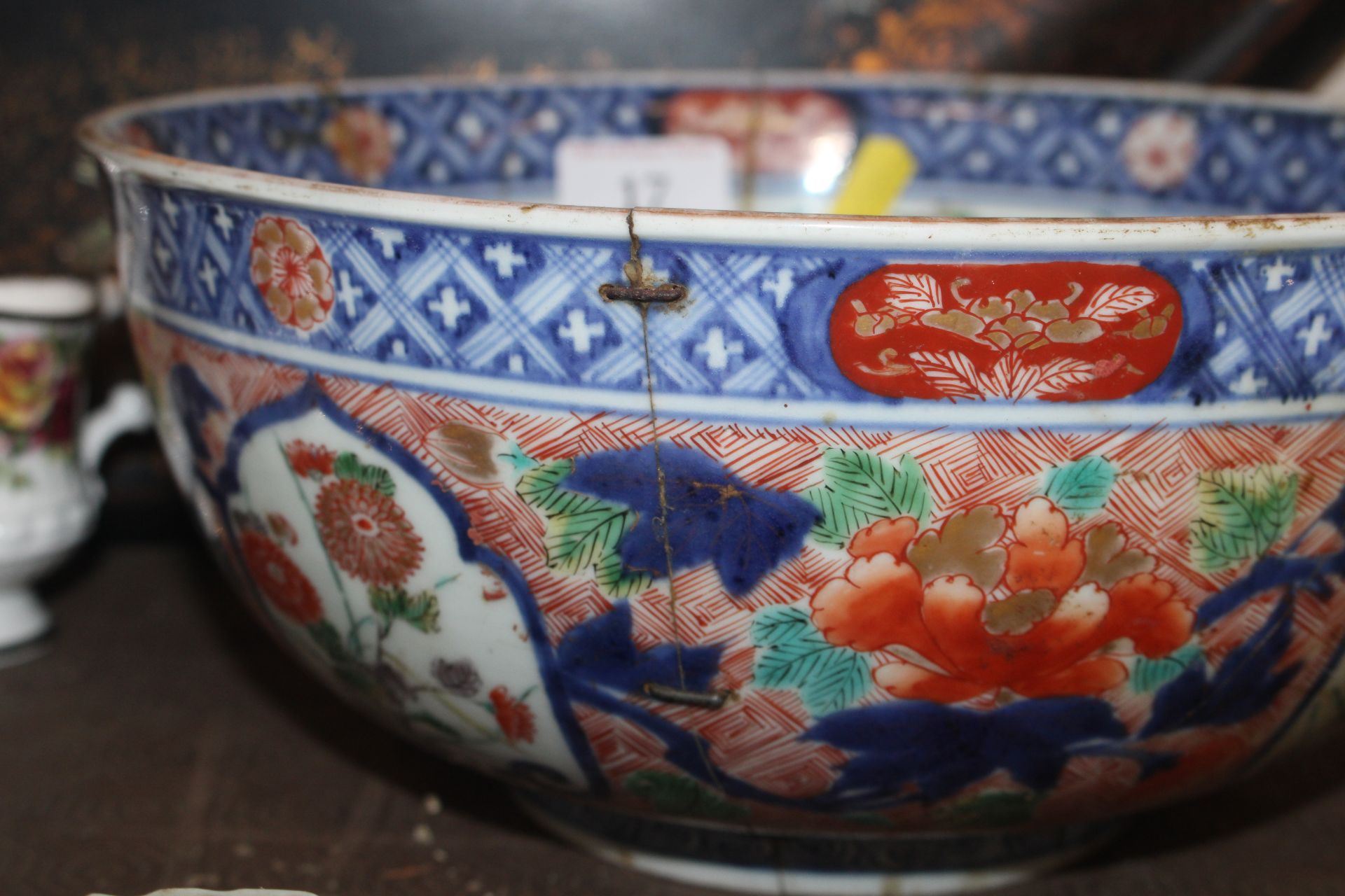 An Imari pattern fruit bowl; a Chinese small pedes - Image 16 of 16