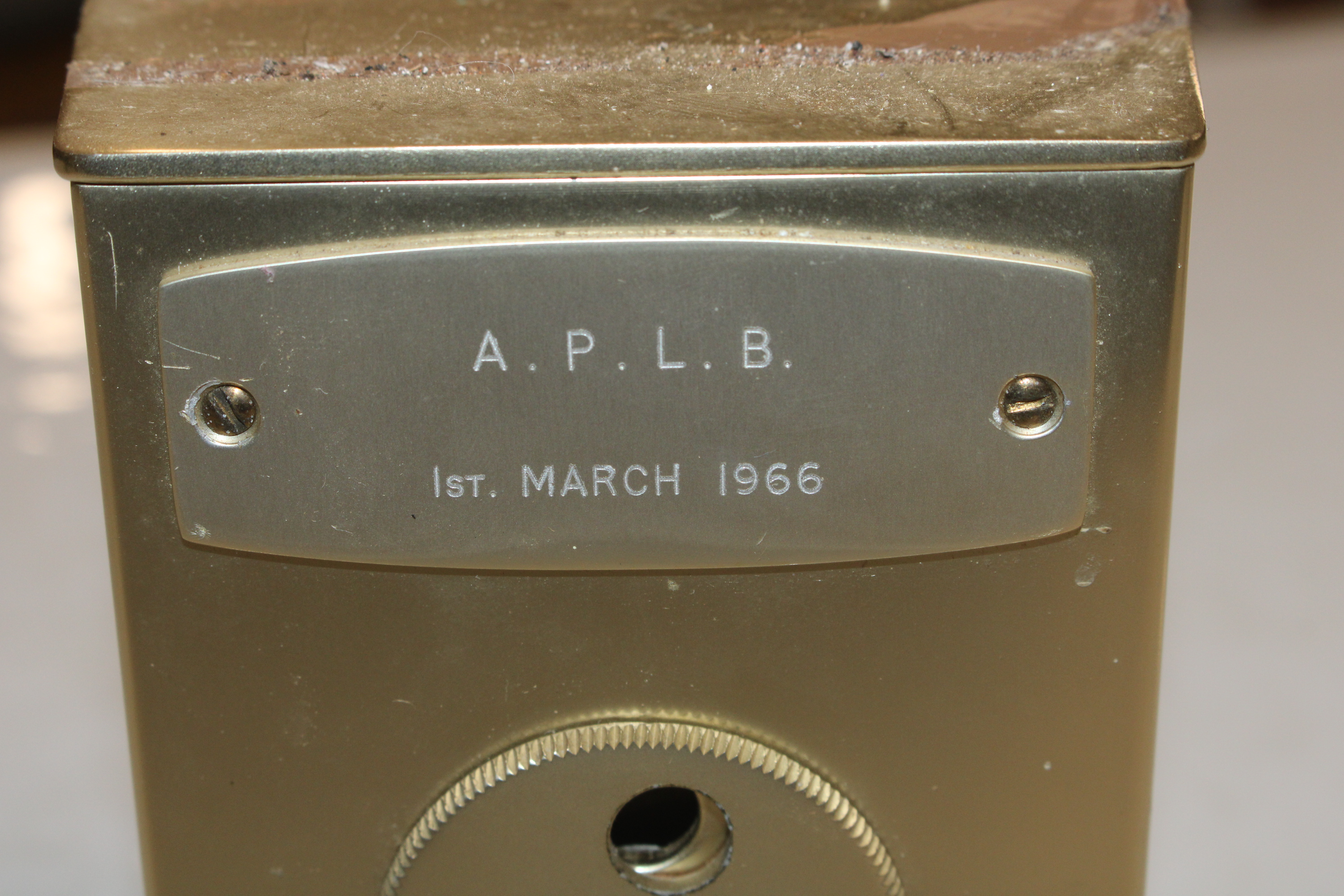 An Alcan mantel clock with plaque to the reverse d - Image 3 of 5