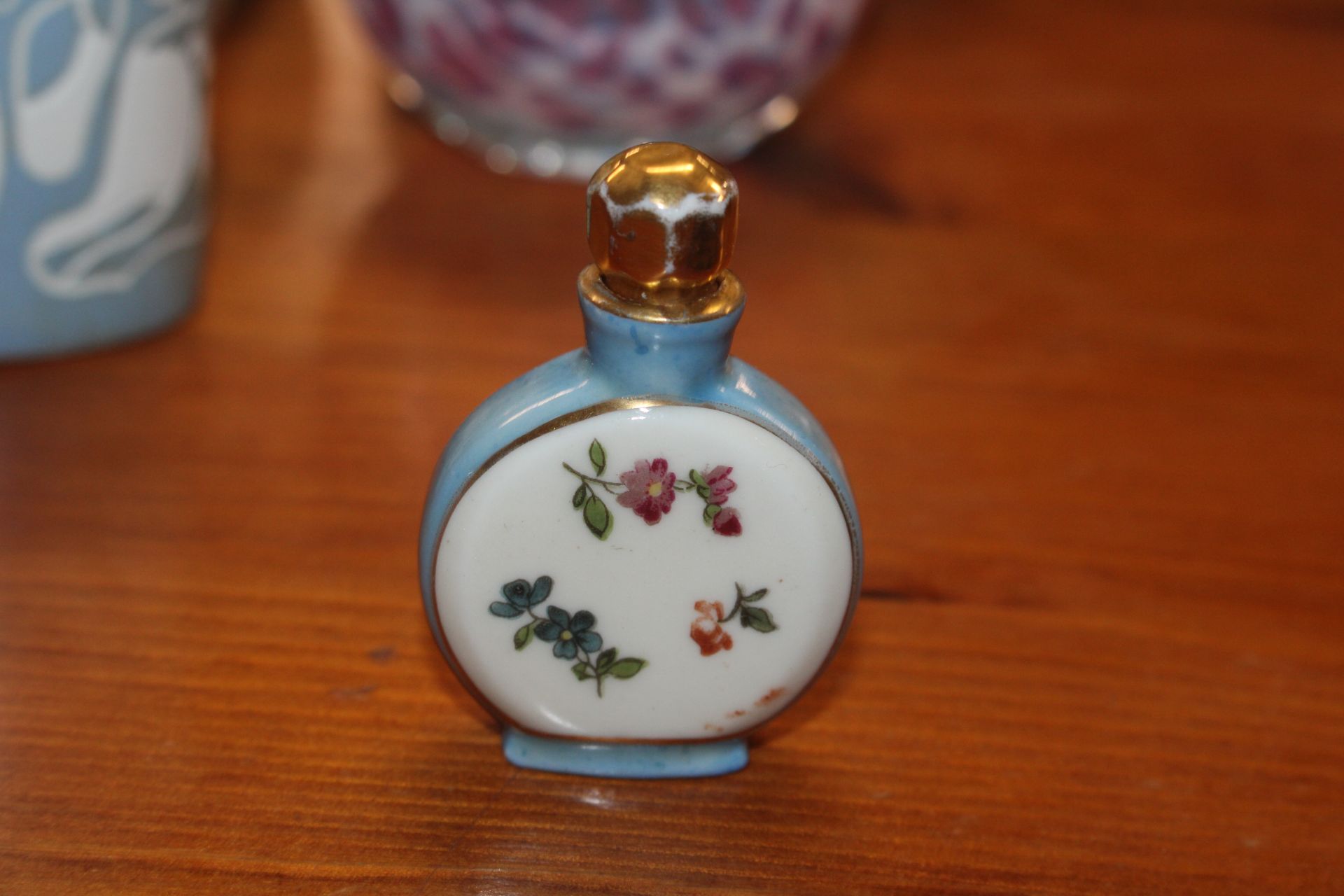 A collection of various scent bottles one having s - Image 5 of 17