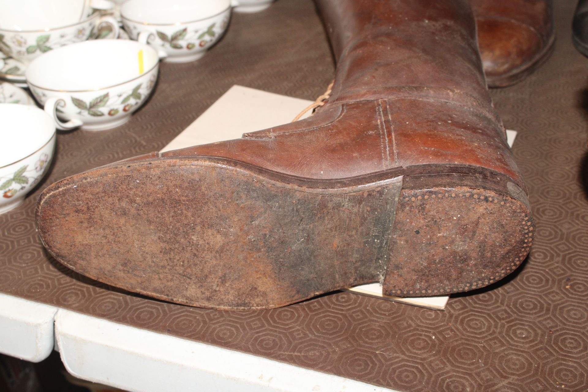A pair of vintage leather gentleman's boots, compl - Image 4 of 7
