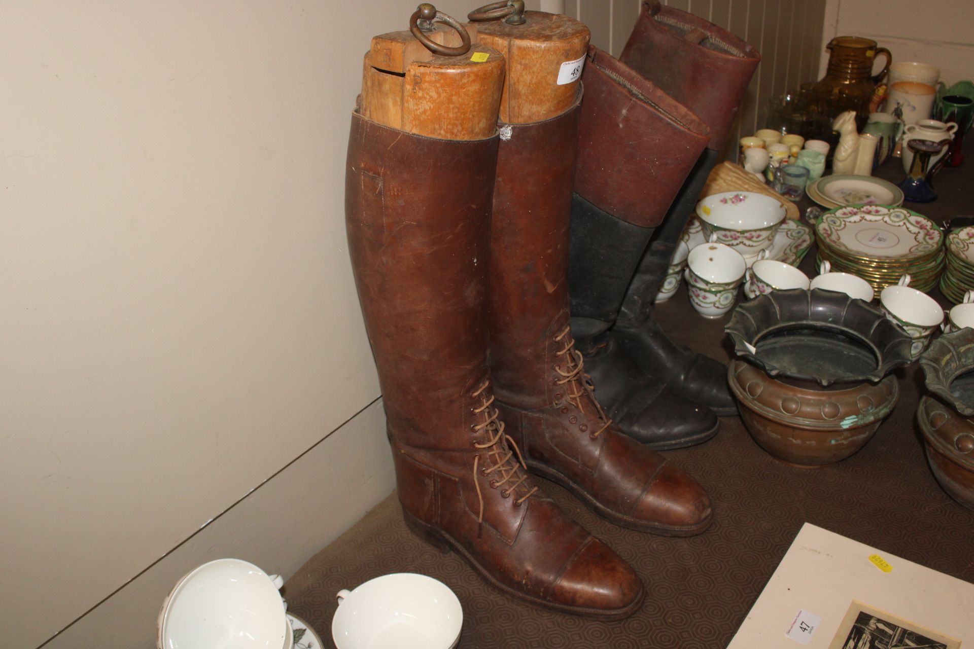 A pair of vintage leather gentleman's boots, compl - Image 2 of 7