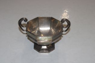 A Walker & Hall of Sheffield silver twin handled p