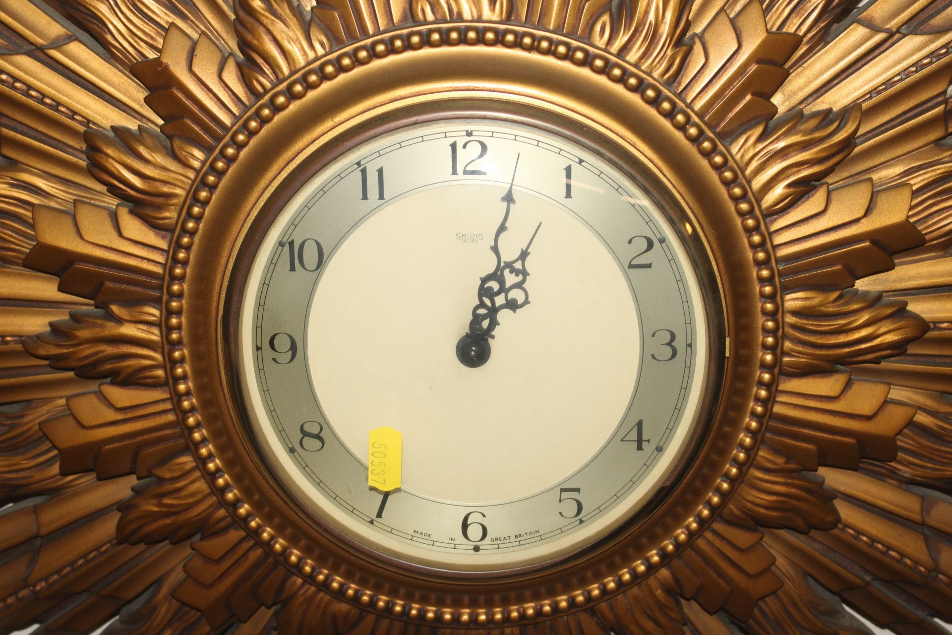 A gilt Smiths Sunburst wall clock - Image 2 of 5