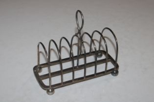 A Birmingham silver toast rack, approx. 5oz (197gm