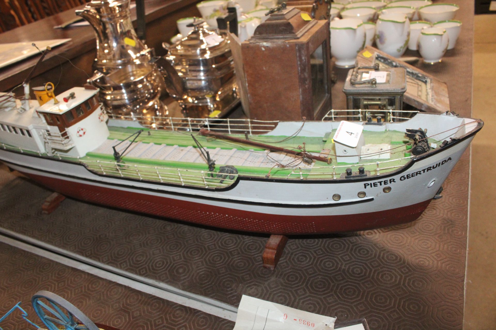 A model of the cargo ship "Peiter Geertruida" - Image 7 of 7