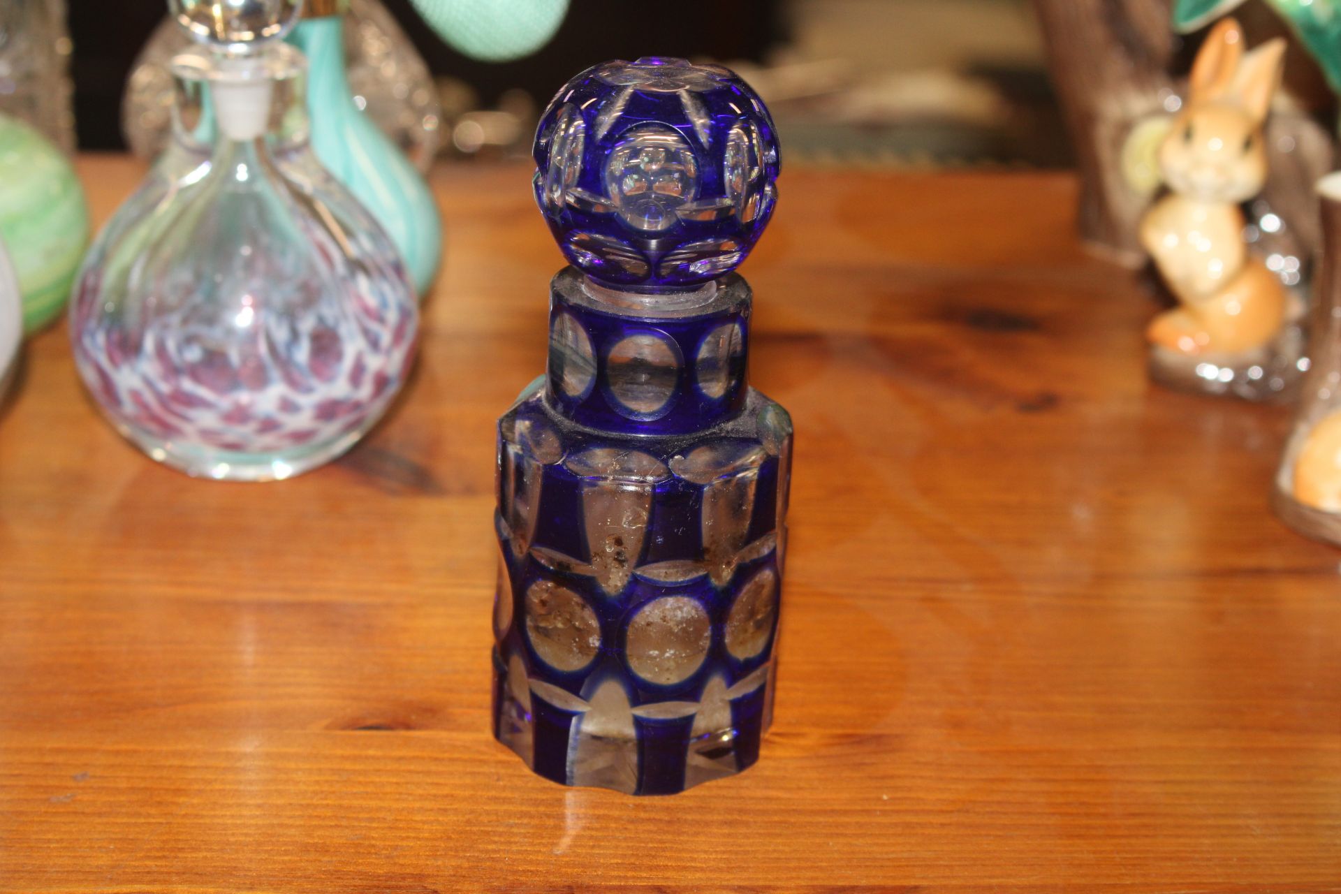 A collection of various scent bottles one having s - Image 2 of 17